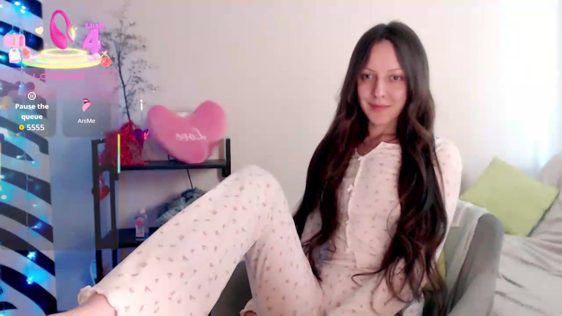 Gallery image thumbnail from BareflySi's myfreecams stream on, 07/15/2026, 11:46 image 4 of 20