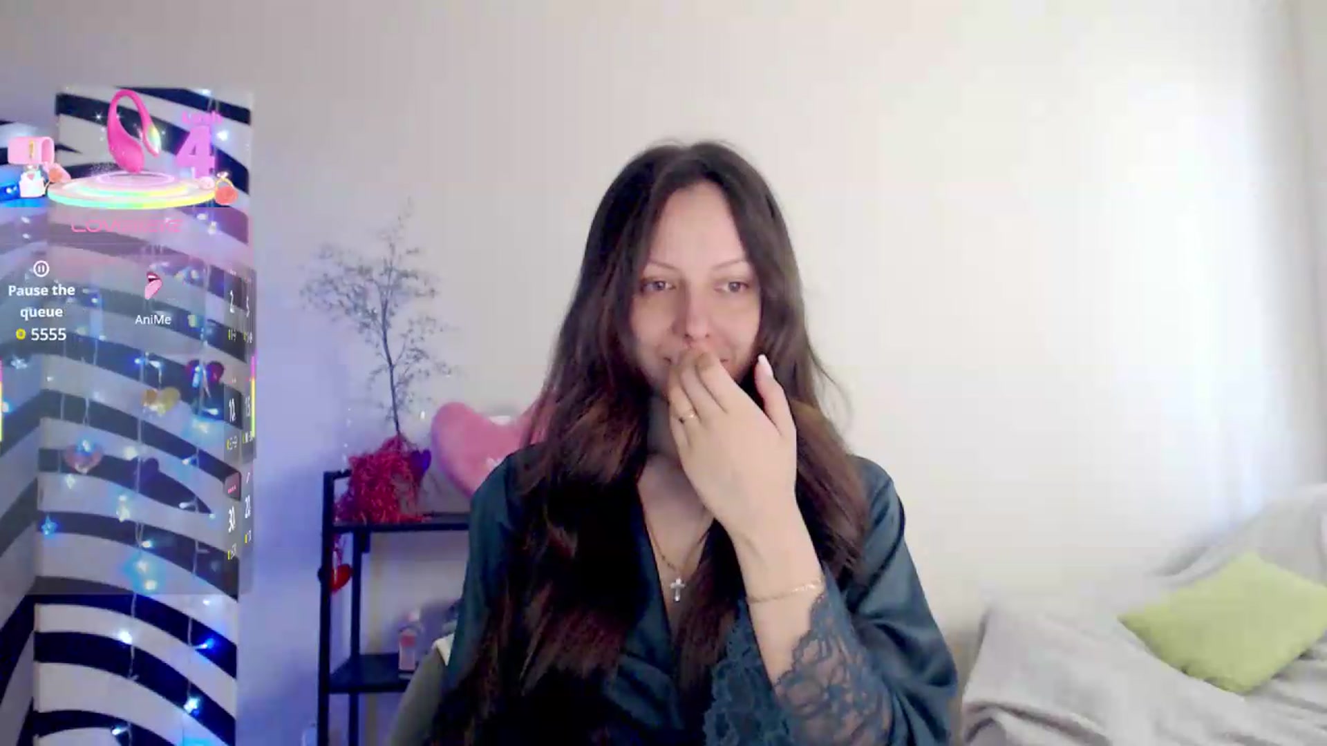 Gallery image thumbnail from BareflySi's myfreecams stream on, 07/18/2026, 10:07 image 2 of 20