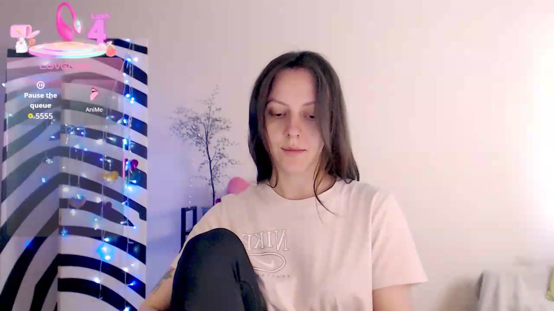 Gallery image thumbnail from BareflySi's myfreecams stream on, 07/24/2026, 11:16 image 11 of 20