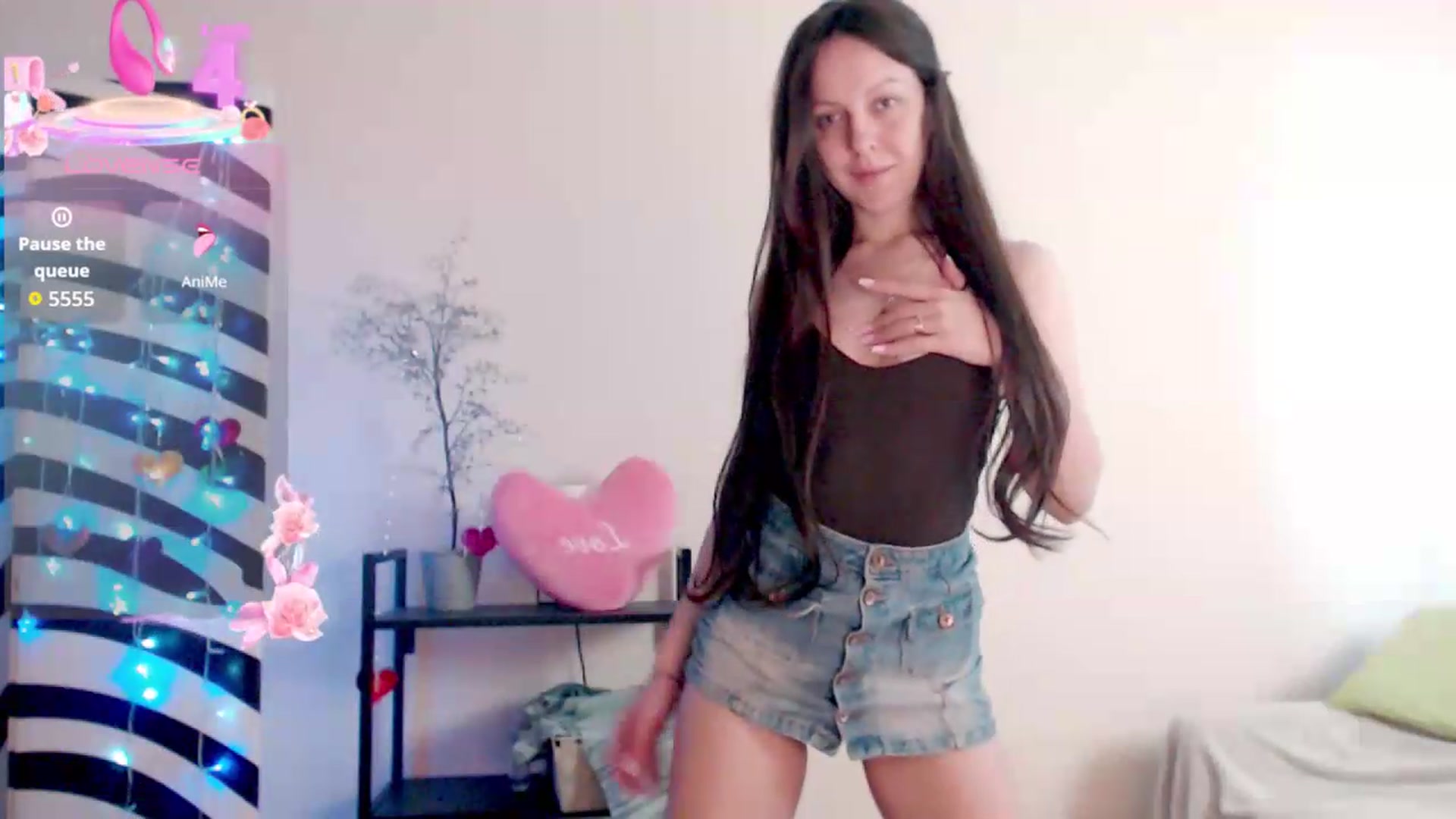 Gallery image thumbnail from BareflySi's myfreecams stream on, 07/26/2026, 10:44 image 12 of 20