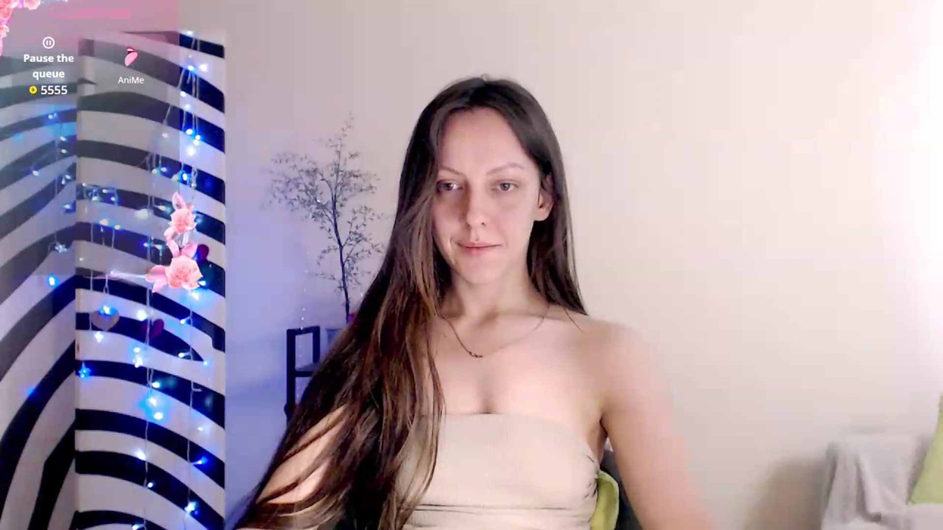 Gallery image thumbnail from BareflySi's myfreecams stream on, 07/27/2026, 11:55 image 14 of 20