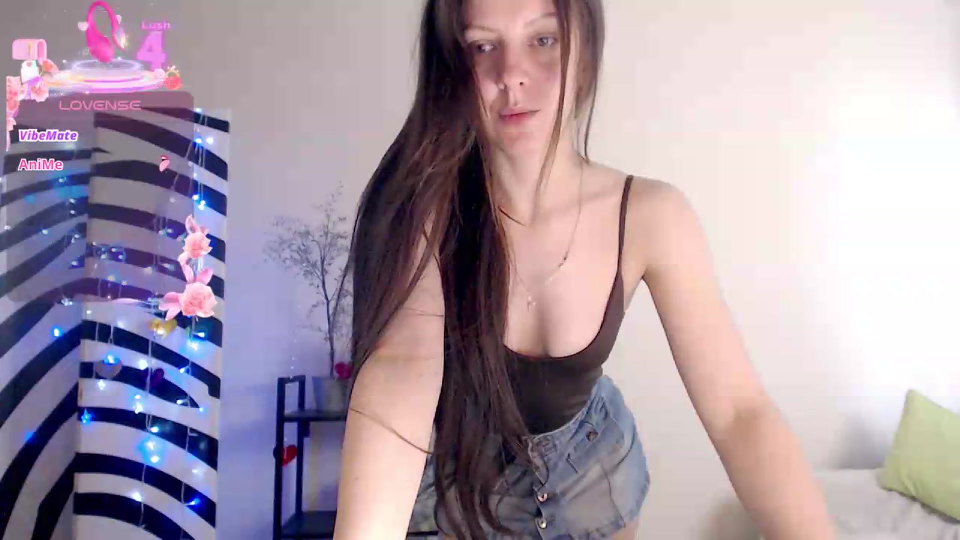 Gallery image thumbnail from BareflySi's myfreecams stream on, 07/28/2026, 10:38 image 5 of 20