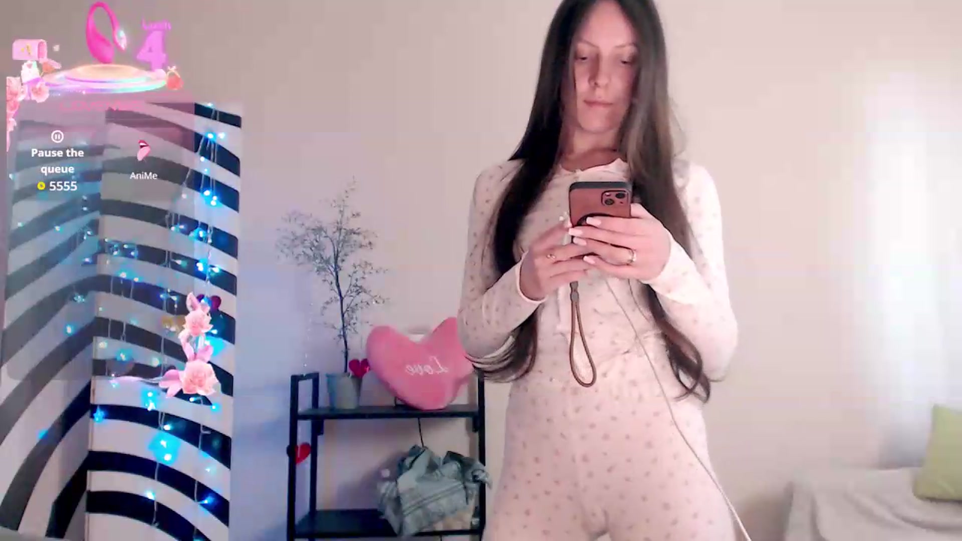 Gallery image thumbnail from BareflySi's myfreecams stream on, 07/28/2026, 11:44 image 16 of 20
