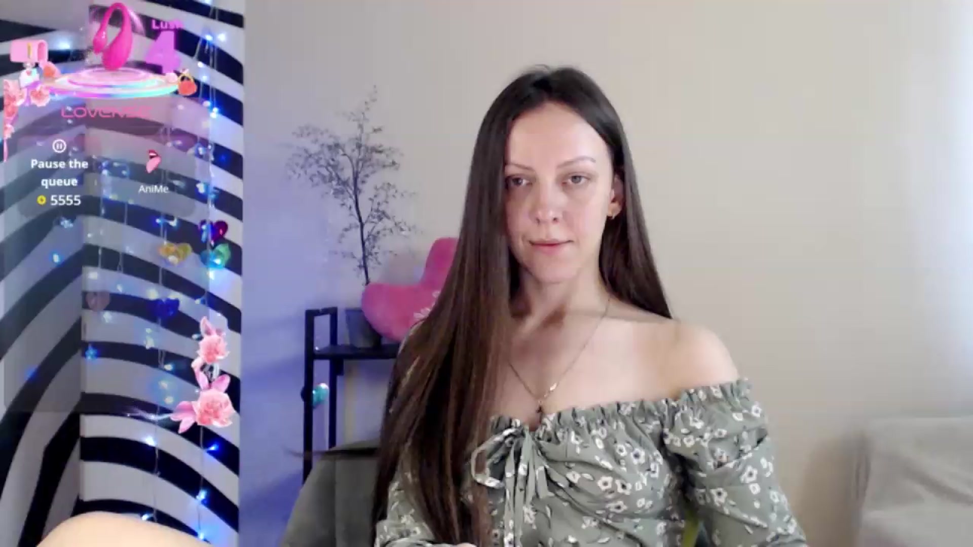 Gallery image thumbnail from BareflySi's myfreecams stream on, 08/09/2026, 10:42 image 8 of 20