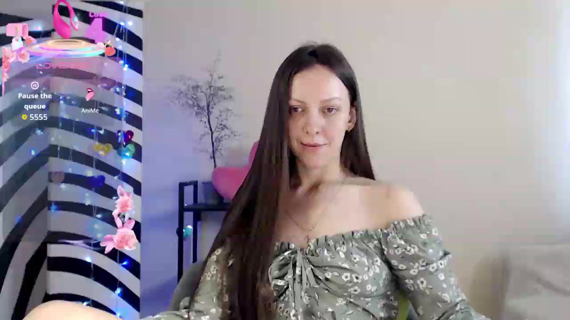 Gallery image thumbnail from BareflySi's myfreecams stream on, 08/09/2026, 10:42 image 11 of 20