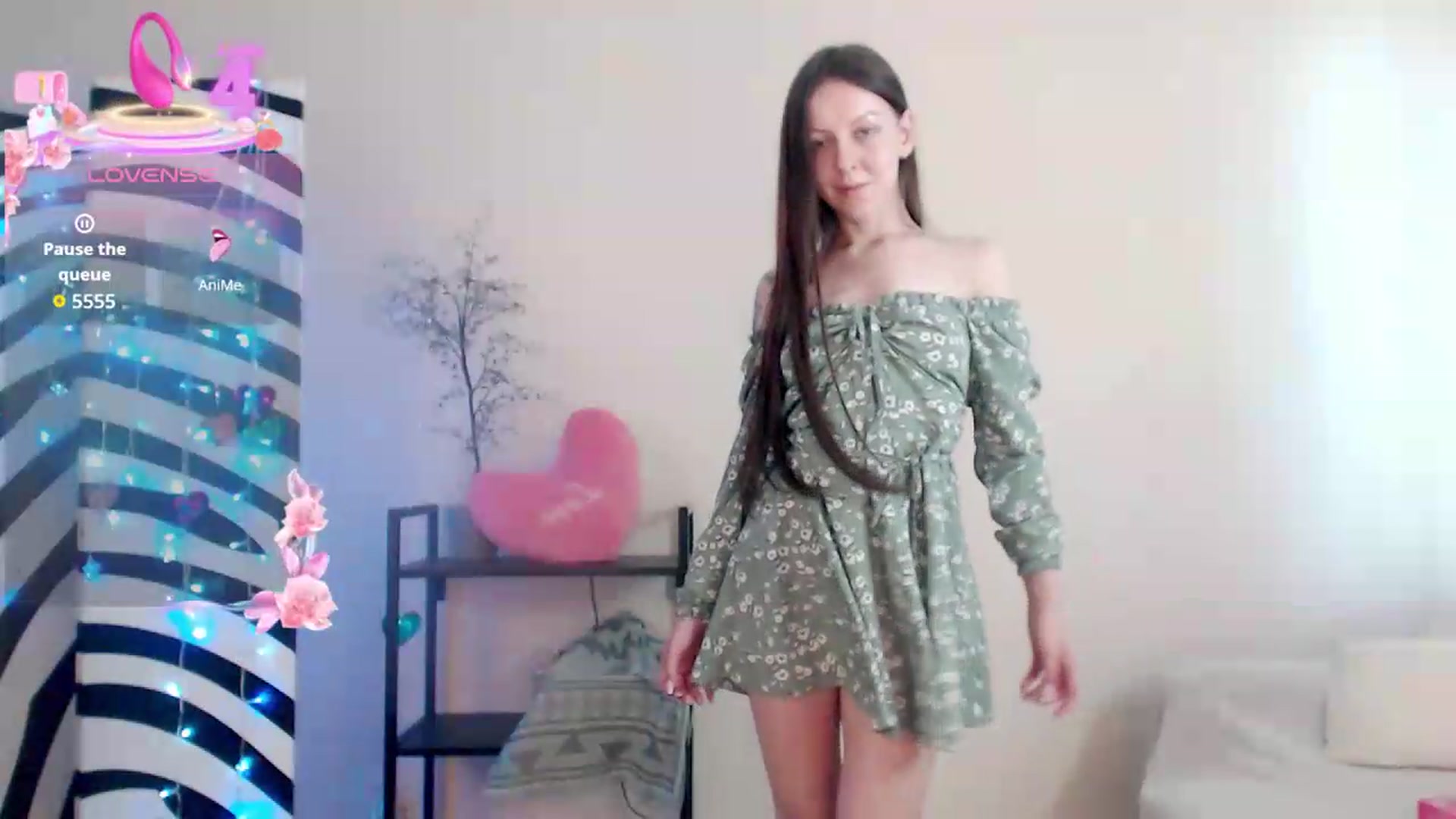 Gallery image thumbnail from BareflySi's myfreecams stream on, 08/10/2026, 10:52 image 5 of 20