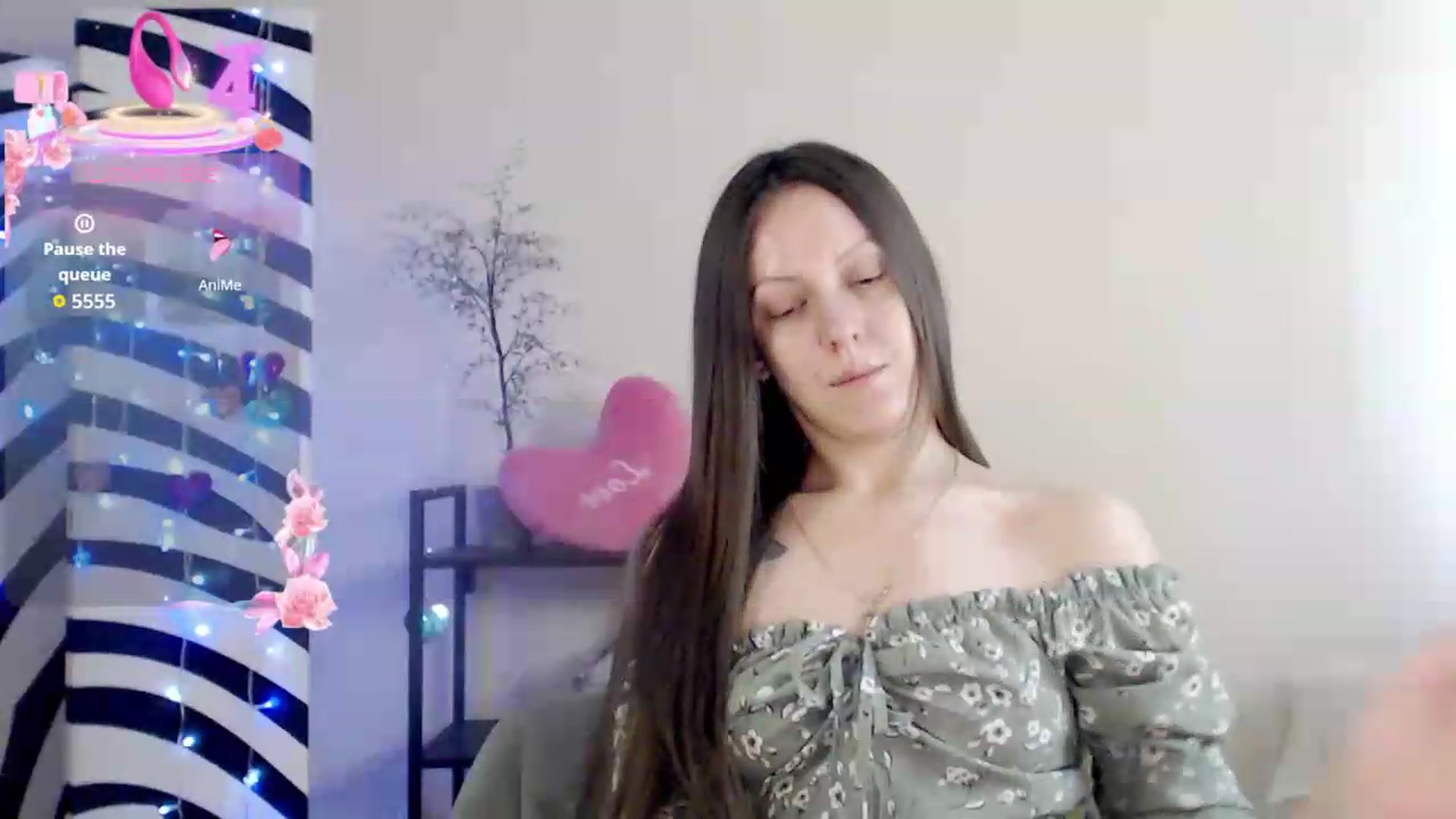 Gallery image thumbnail from BareflySi's myfreecams stream on, 08/10/2026, 12:15 image 14 of 20
