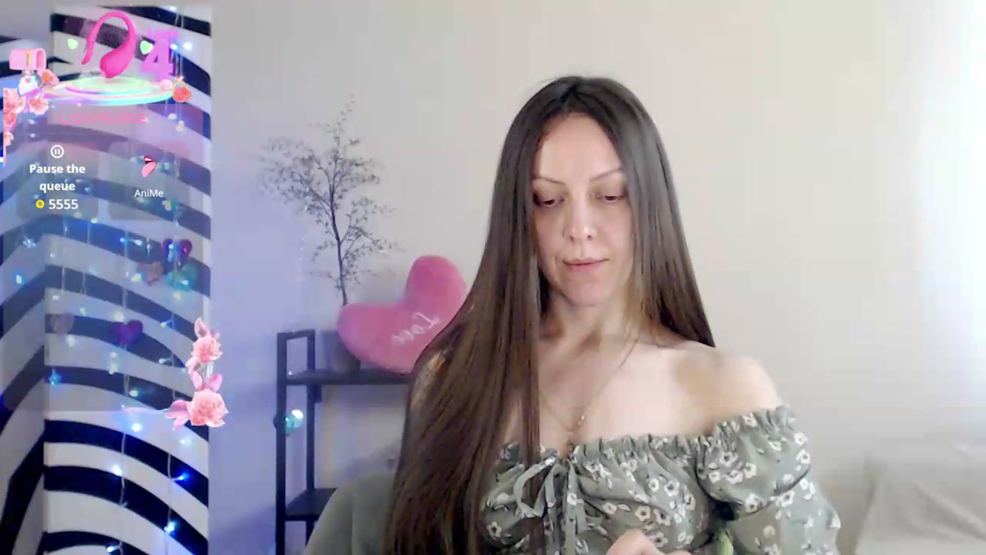 Gallery image thumbnail from BareflySi's myfreecams stream on, 08/10/2026, 12:15 image 16 of 20