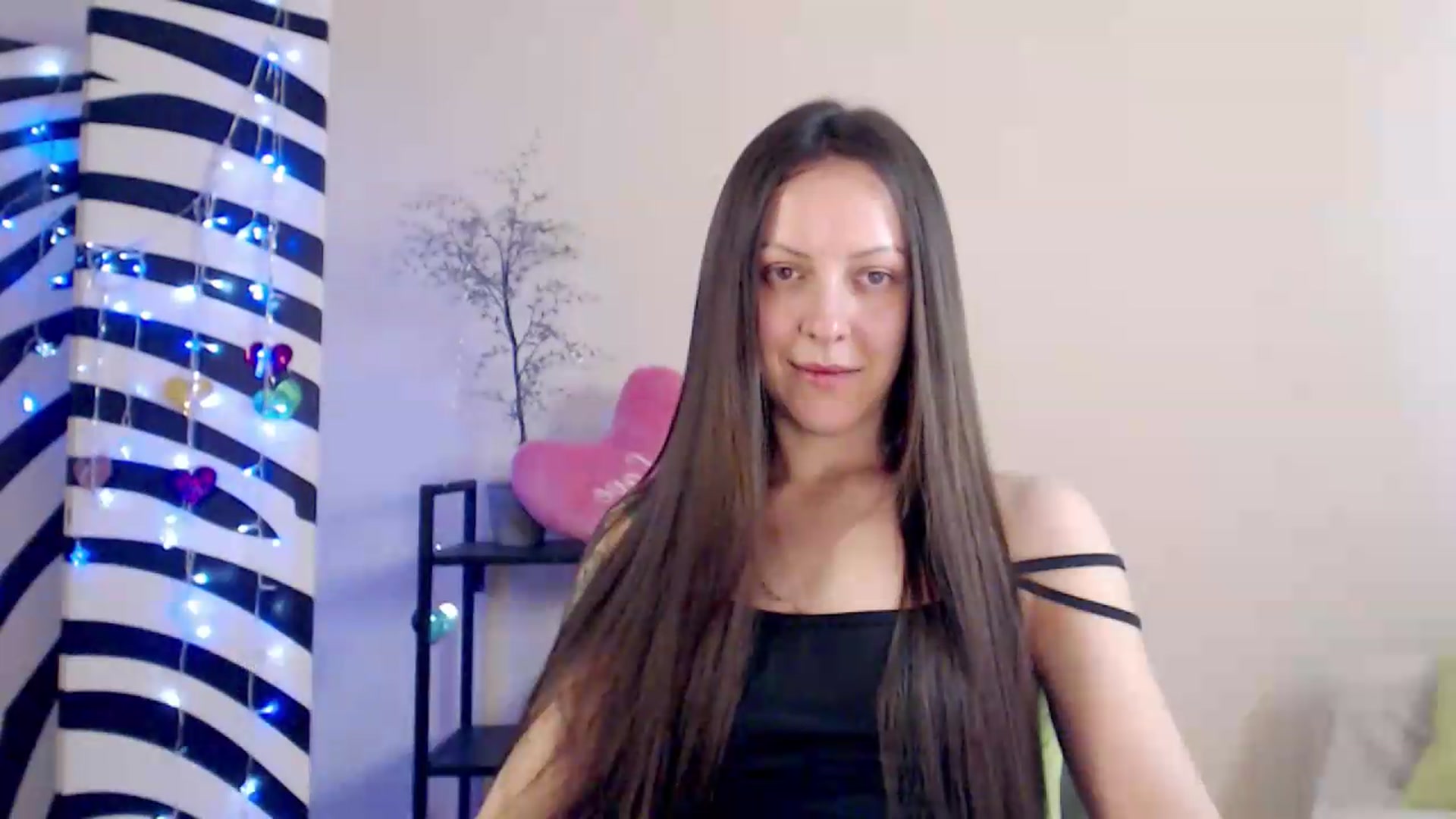 Gallery image thumbnail from BareflySi's myfreecams stream on, 08/11/2026, 09:59 image 16 of 20