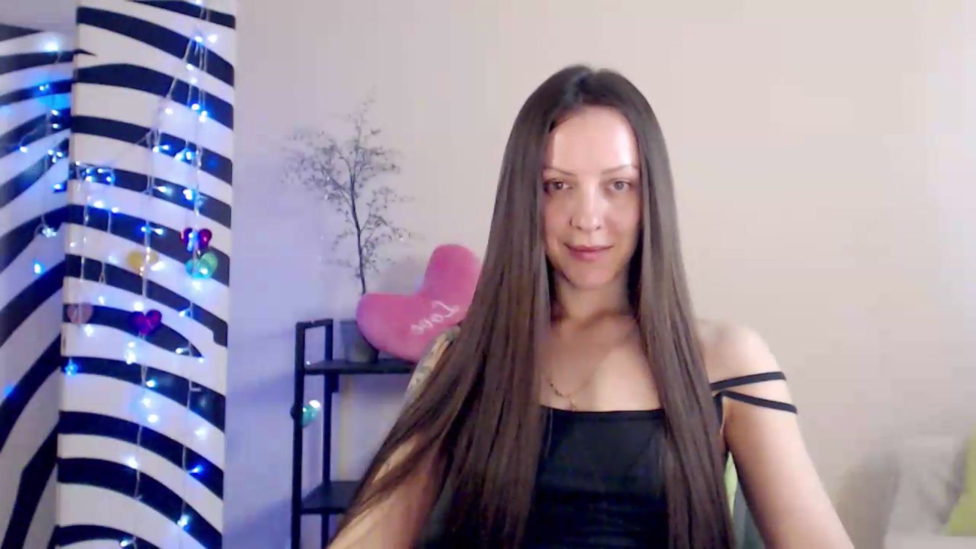 Gallery image thumbnail from BareflySi's myfreecams stream on, 08/11/2026, 09:59 image 18 of 20