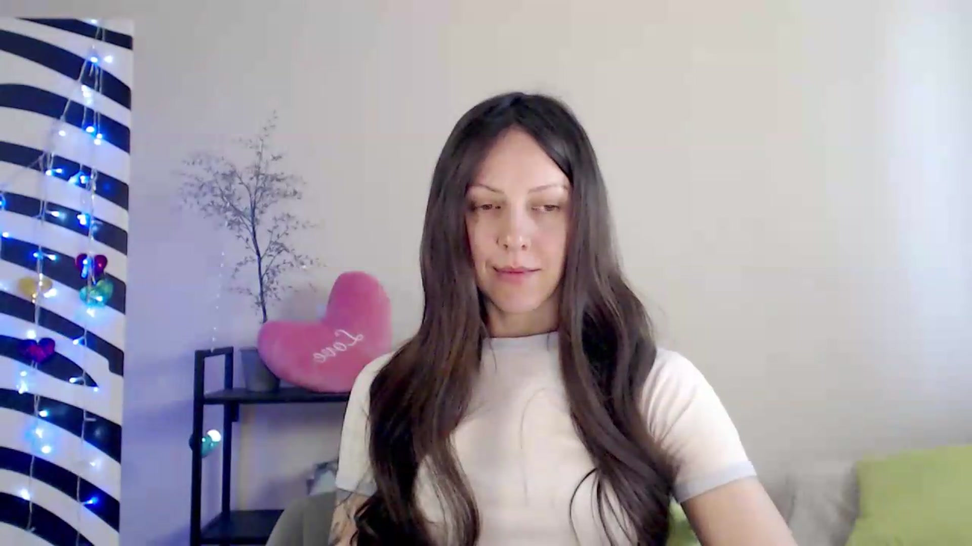 Gallery image thumbnail from BareflySi's myfreecams stream on, 08/14/2026, 09:16 image 8 of 20
