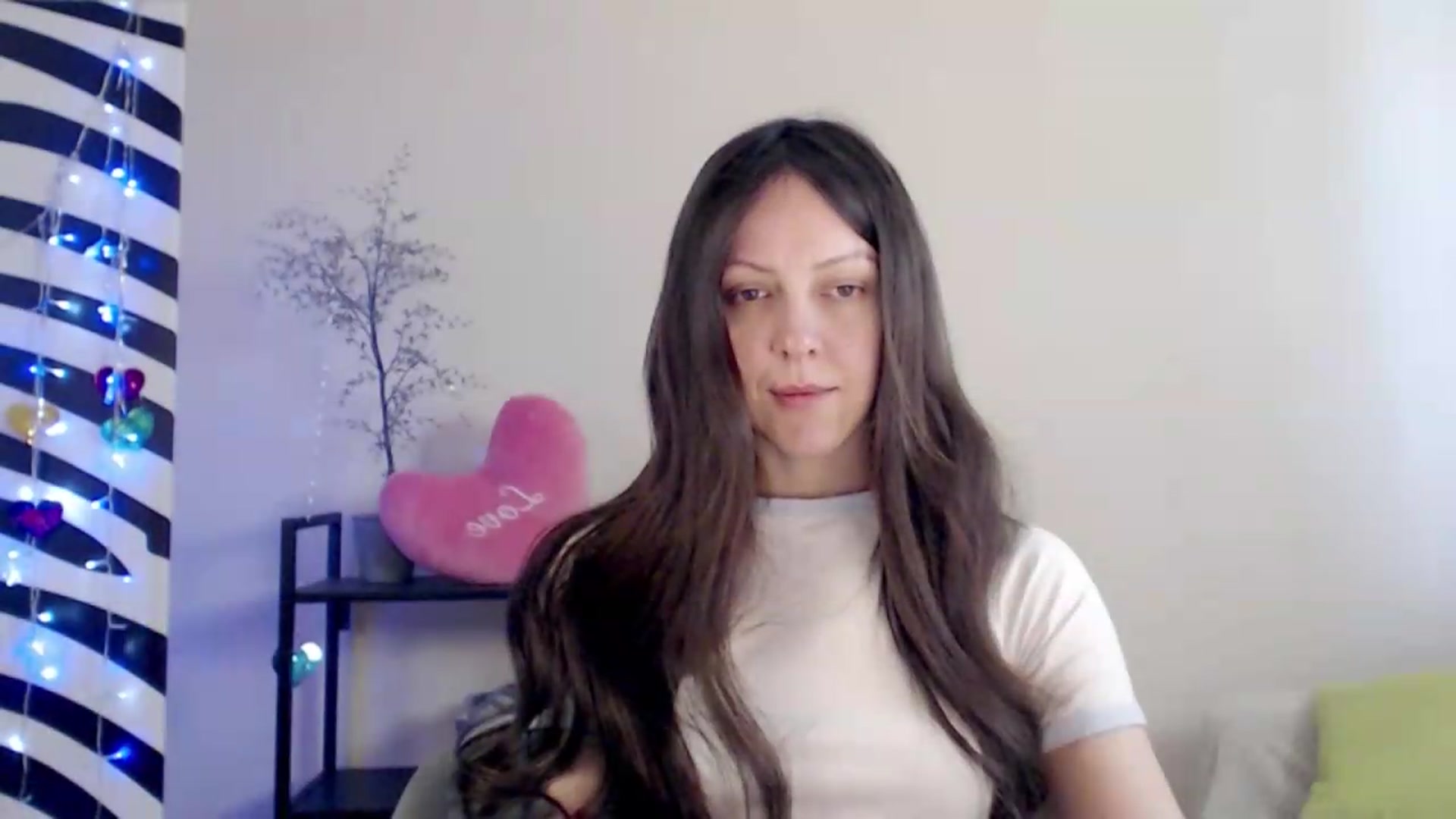Gallery image thumbnail from BareflySi's myfreecams stream on, 08/14/2026, 09:16 image 16 of 20