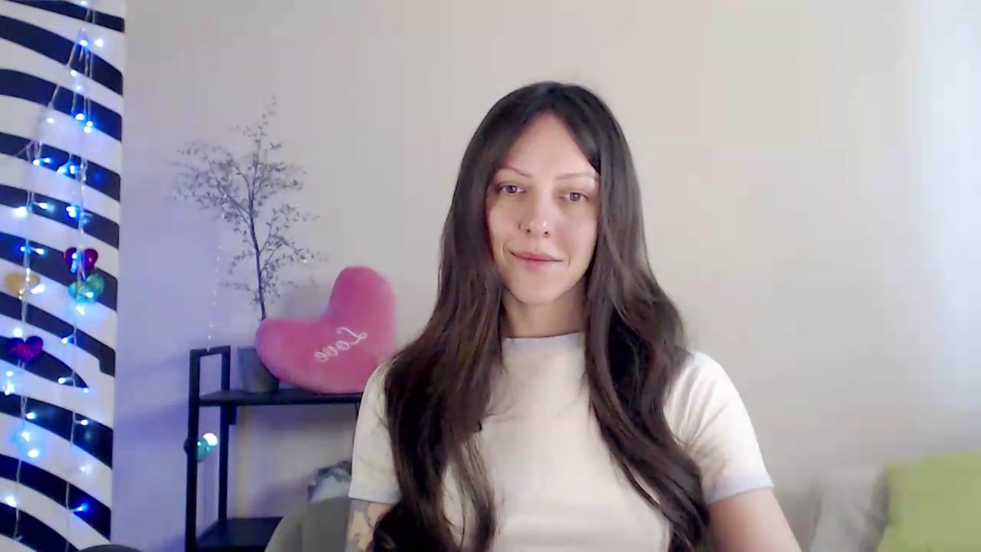 Gallery image thumbnail from BareflySi's myfreecams stream on, 08/14/2026, 09:16 image 13 of 20