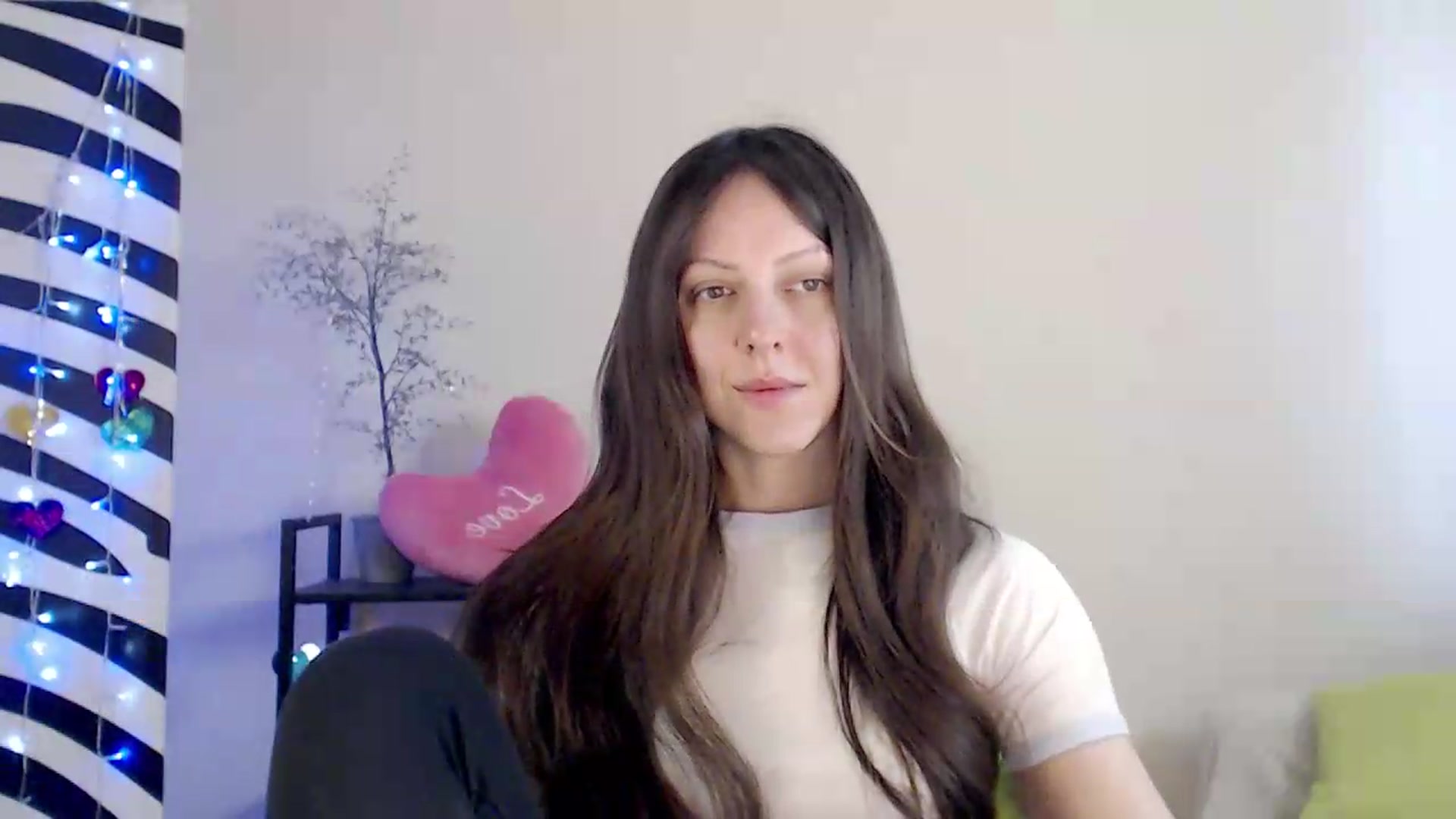 Gallery image thumbnail from BareflySi's myfreecams stream on, 08/14/2026, 09:16 image 20 of 20