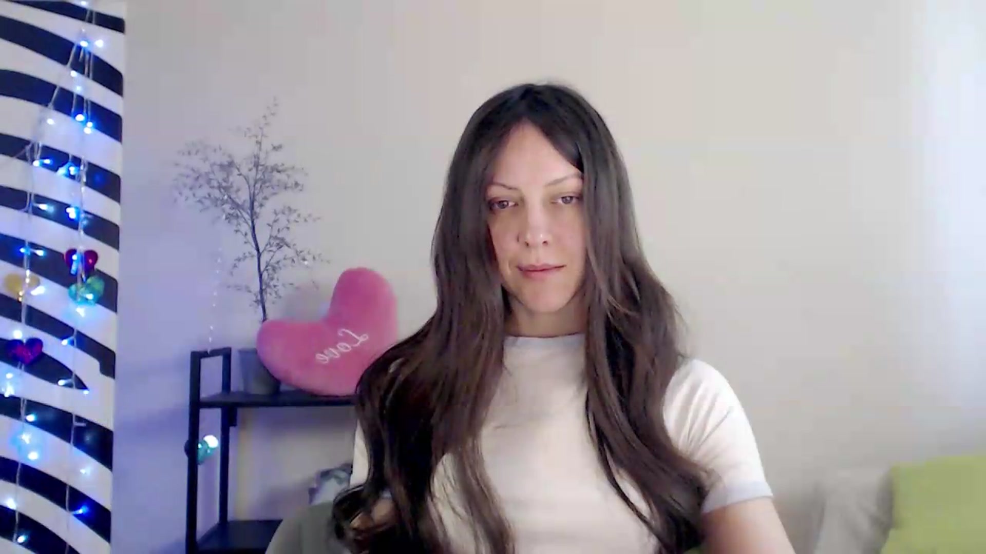 Gallery image thumbnail from BareflySi's myfreecams stream on, 08/14/2026, 09:16 image 18 of 20