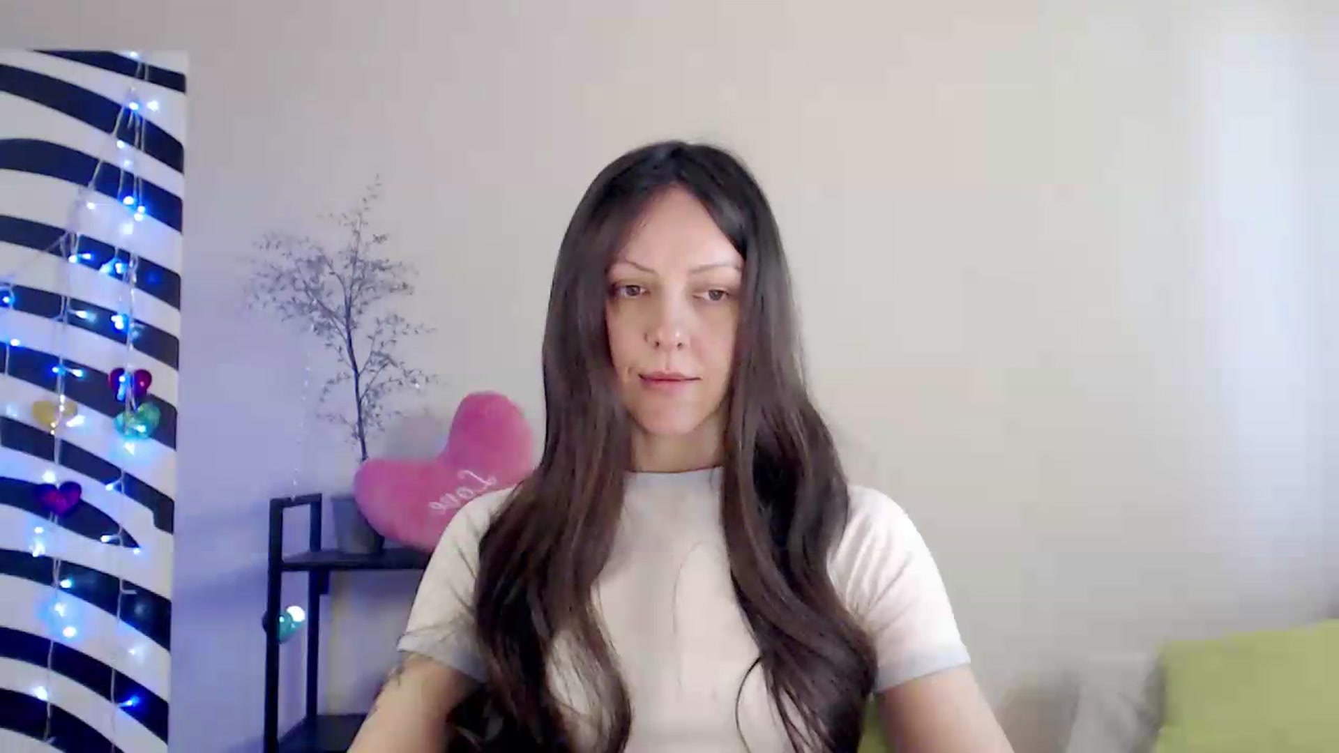 Gallery image thumbnail from BareflySi's myfreecams stream on, 08/14/2026, 09:16 image 6 of 20