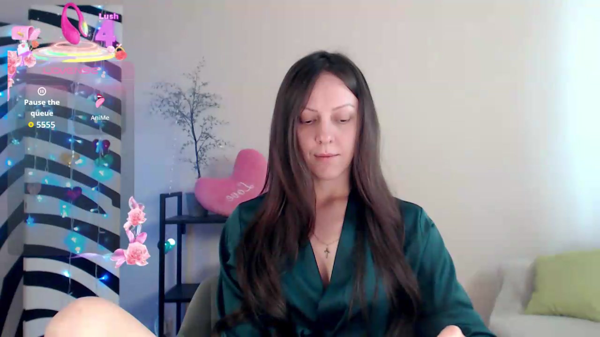 Gallery image thumbnail from BareflySi's myfreecams stream on, 08/14/2026, 12:17 image 5 of 20