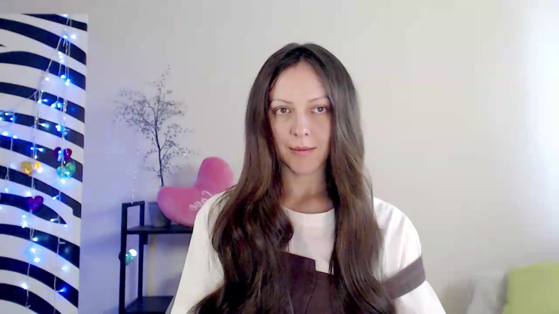 Gallery image thumbnail from BareflySi's myfreecams stream on, 08/15/2026, 09:30 image 20 of 20