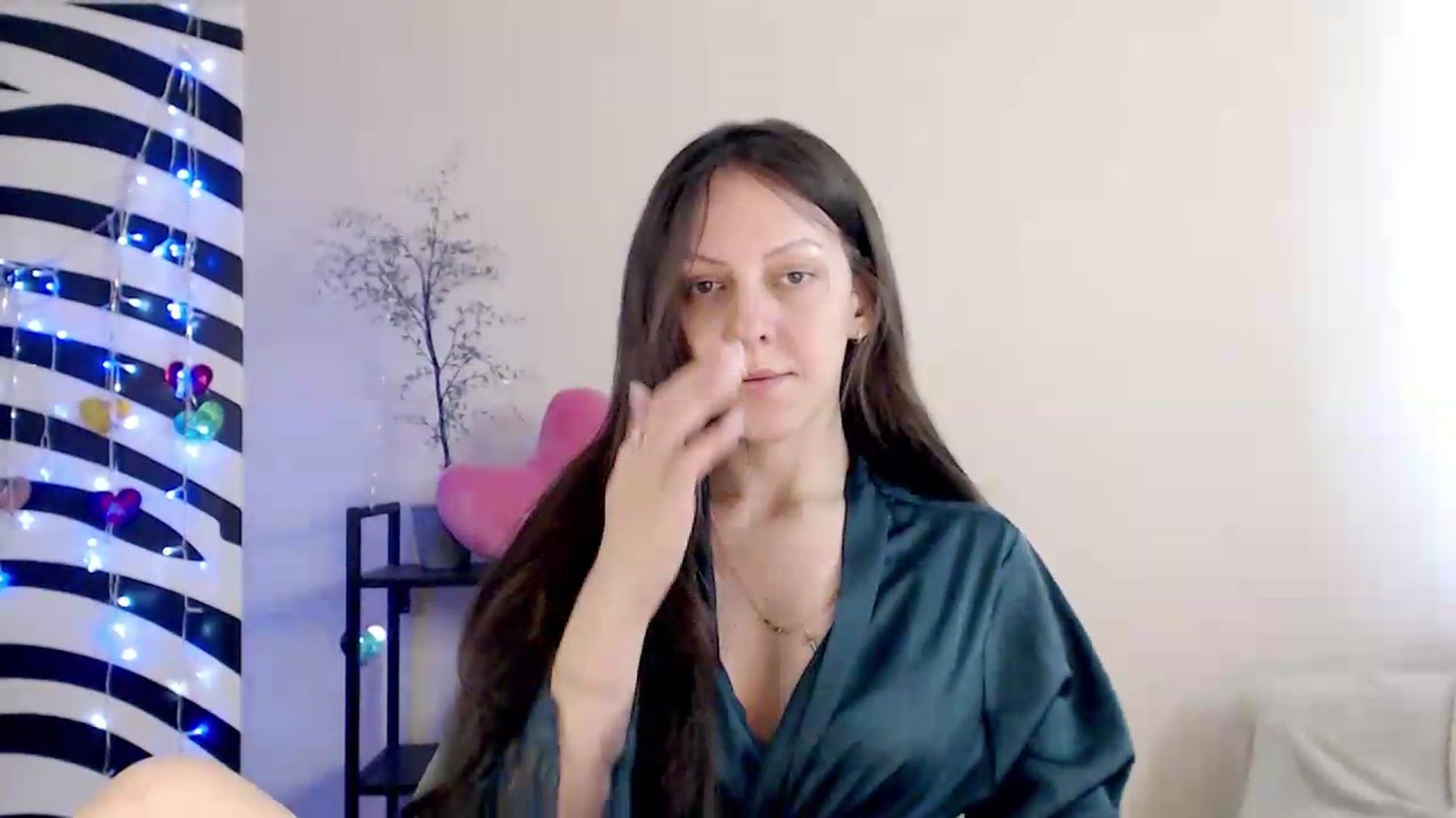 Gallery image thumbnail from BareflySi's myfreecams stream on, 08/15/2026, 11:26 image 14 of 20