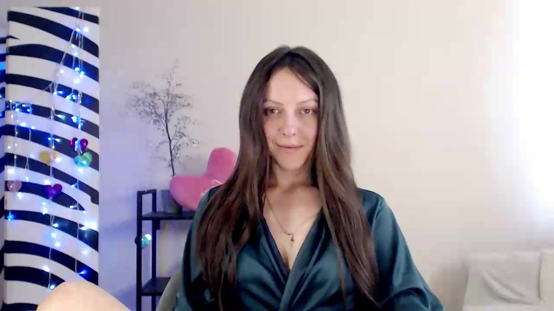 Gallery image thumbnail from BareflySi's myfreecams stream on, 08/15/2026, 11:26 image 3 of 20