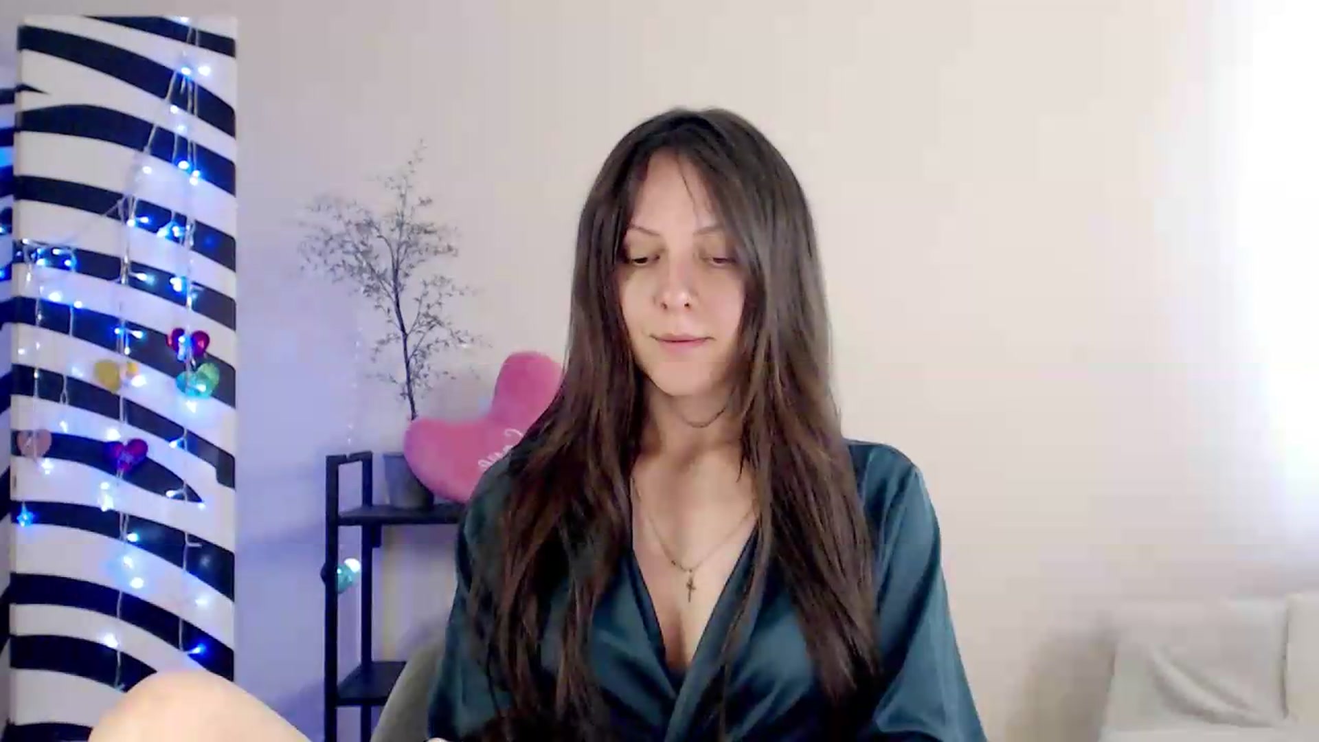 Gallery image thumbnail from BareflySi's myfreecams stream on, 08/15/2026, 11:26 image 7 of 20