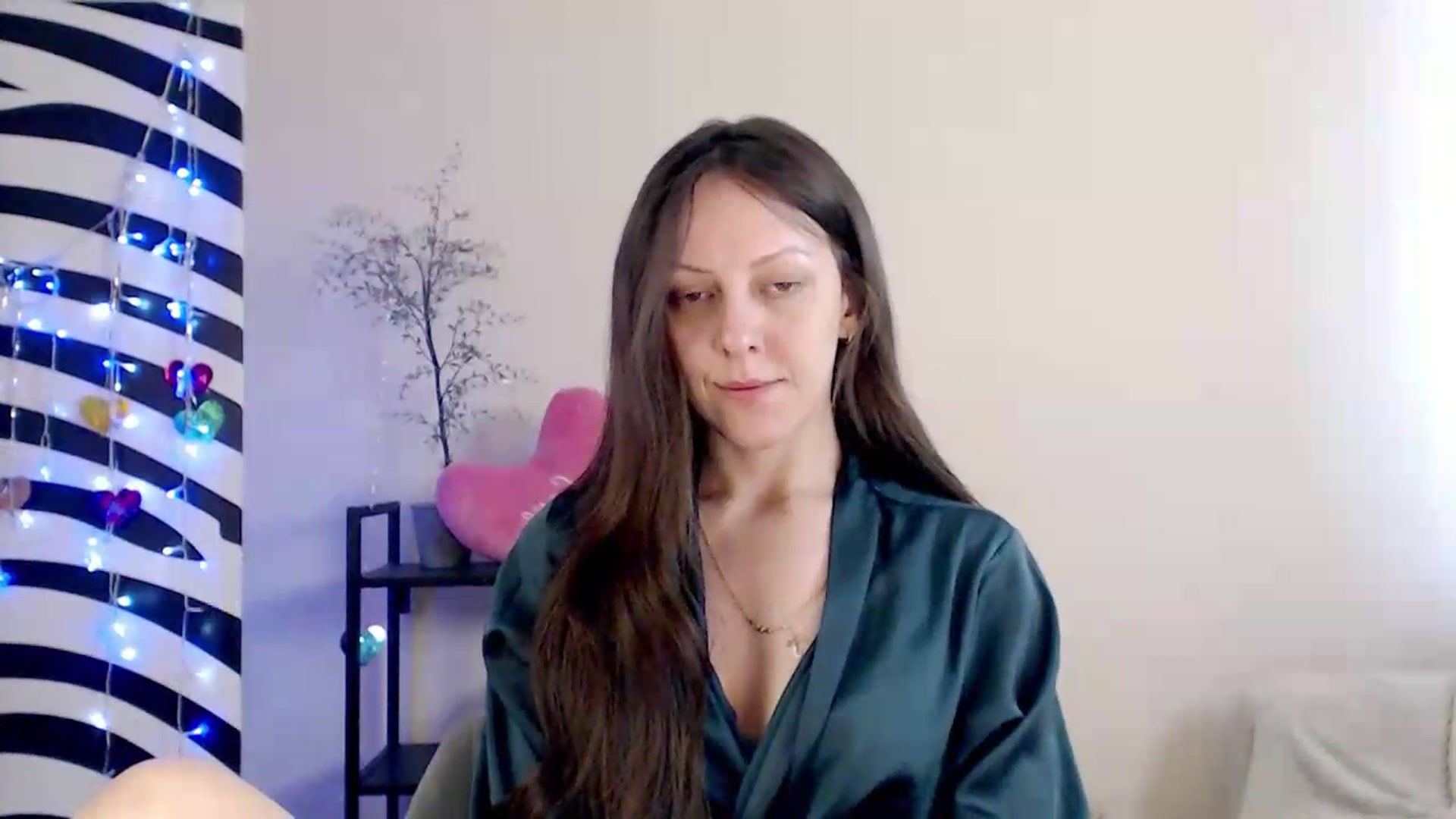 Gallery image thumbnail from BareflySi's myfreecams stream on, 08/15/2026, 11:26 image 16 of 20