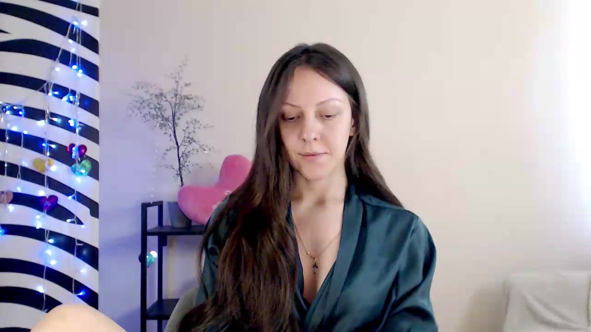 Gallery image thumbnail from BareflySi's myfreecams stream on, 08/15/2026, 11:26 image 19 of 20