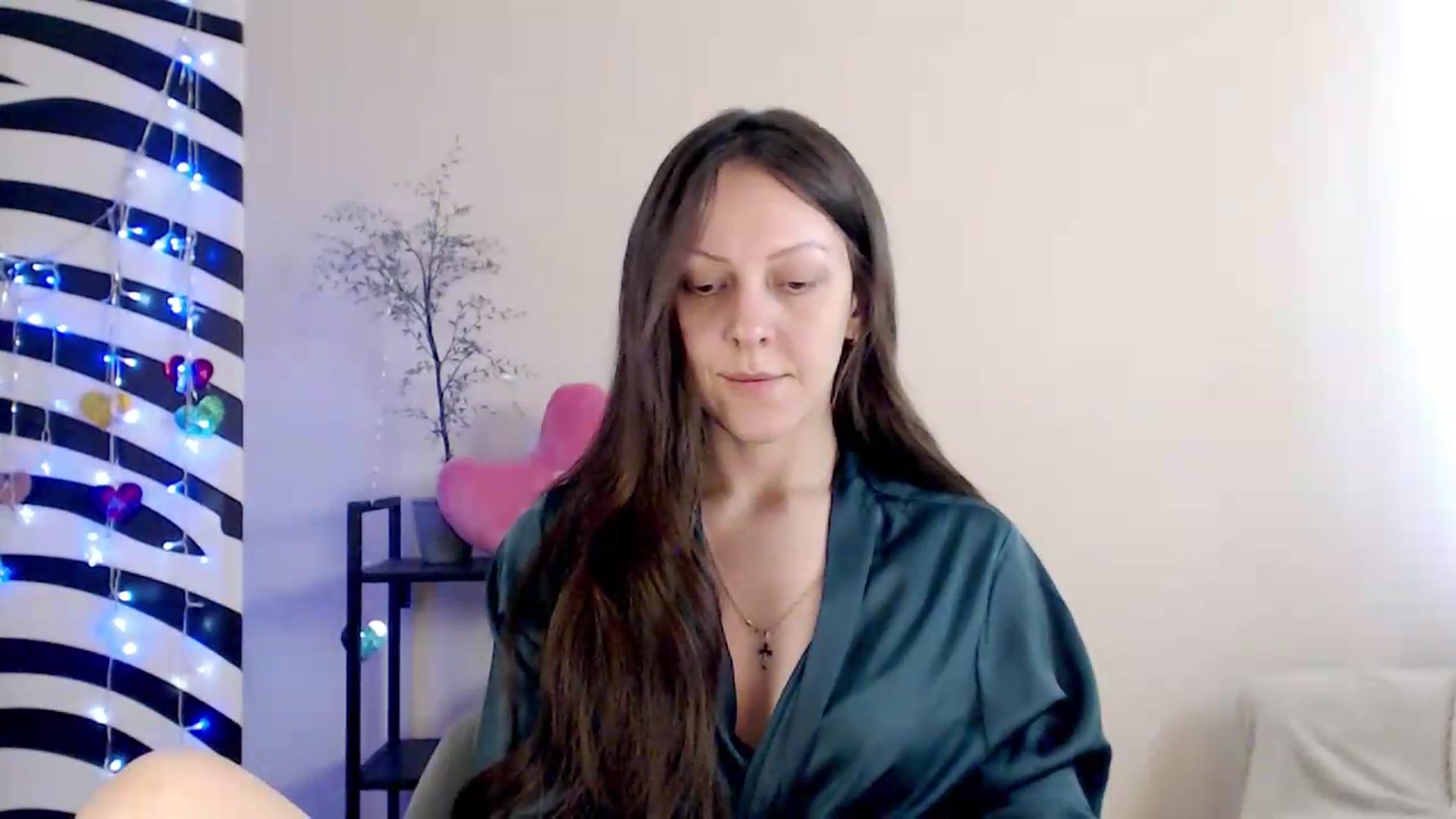 Gallery image thumbnail from BareflySi's myfreecams stream on, 08/15/2026, 11:26 image 20 of 20