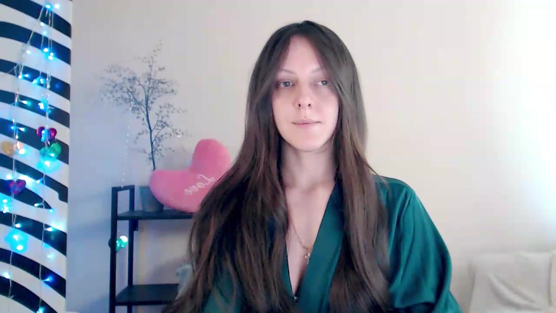 Gallery image thumbnail from BareflySi's myfreecams stream on, 08/15/2026, 12:46 image 17 of 20