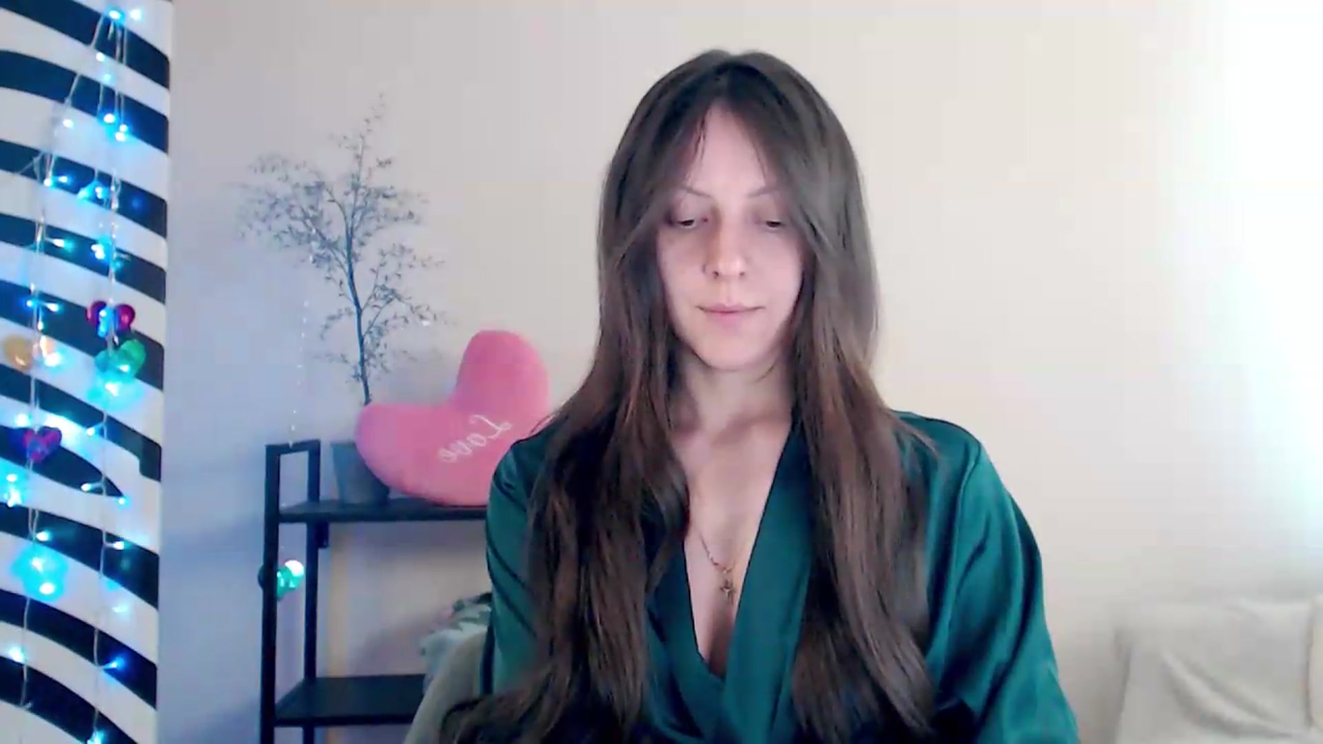 Gallery image thumbnail from BareflySi's myfreecams stream on, 08/15/2026, 12:46 image 20 of 20