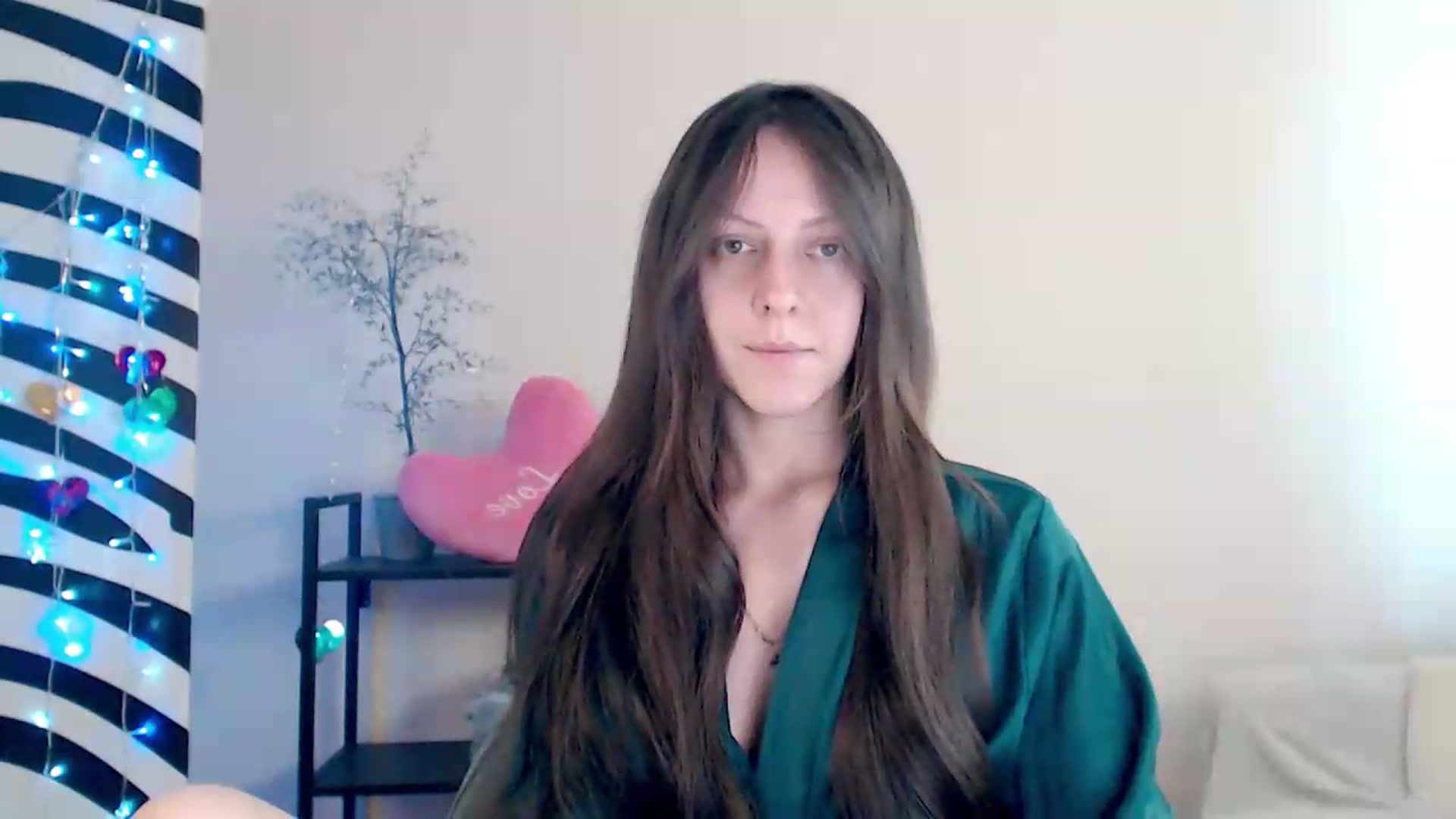 Gallery image thumbnail from BareflySi's myfreecams stream on, 08/15/2026, 12:46 image 9 of 20