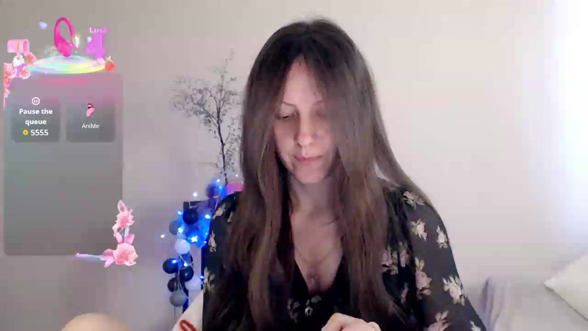 Gallery image thumbnail from BareflySi's myfreecams stream on, 08/22/2026, 10:45 image 10 of 20