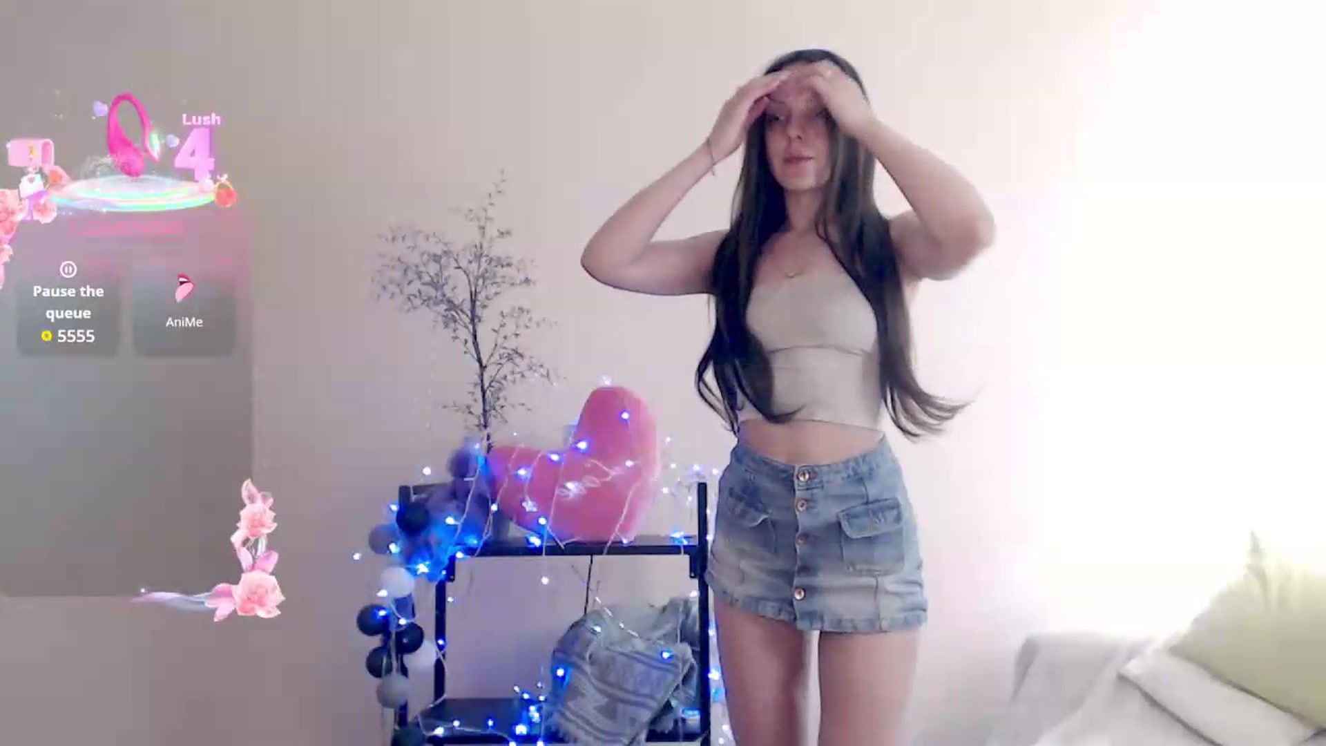 Gallery image thumbnail from BareflySi's myfreecams stream on, 08/25/2026, 14:00 image 14 of 20