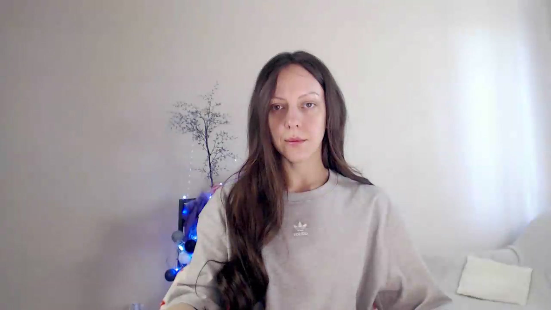 Gallery image thumbnail from BareflySi's myfreecams stream on, 08/31/2026, 09:59 image 15 of 20