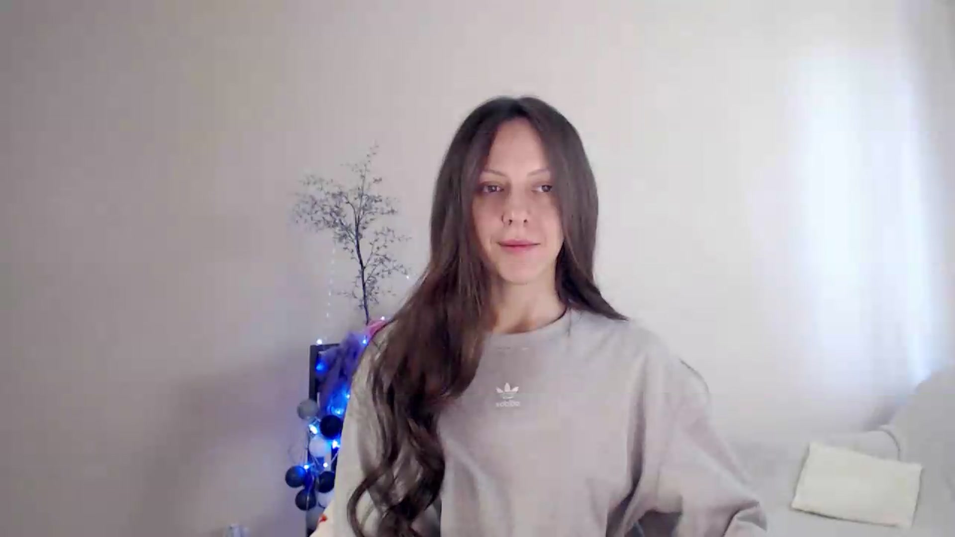 Gallery image thumbnail from BareflySi's myfreecams stream on, 08/31/2026, 09:59 image 4 of 20