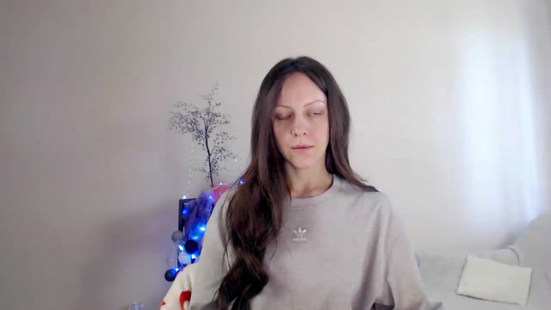 Gallery image thumbnail from BareflySi's myfreecams stream on, 08/31/2026, 09:59 image 16 of 20
