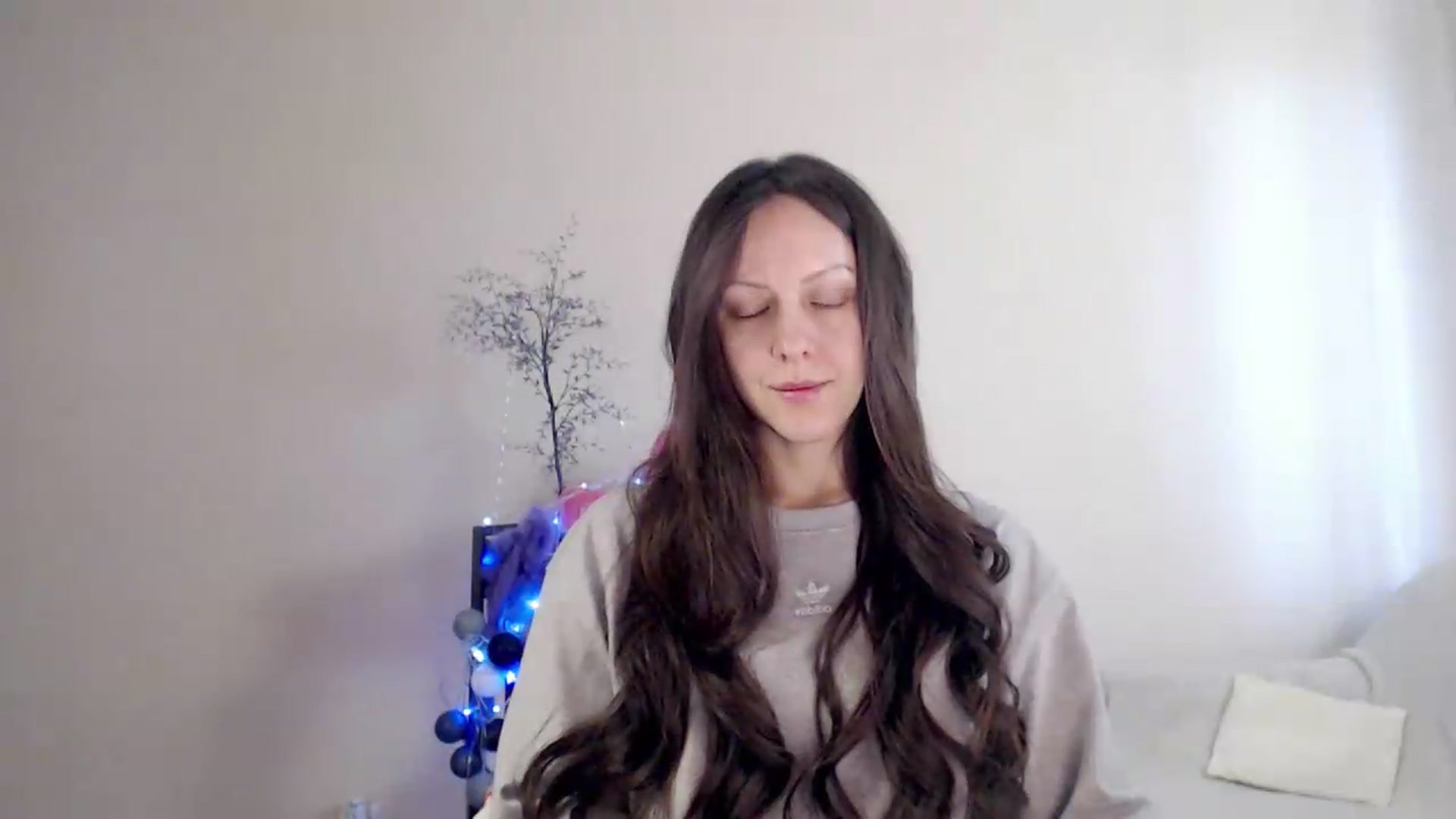 Gallery image thumbnail from BareflySi's myfreecams stream on, 08/31/2026, 09:59 image 13 of 20