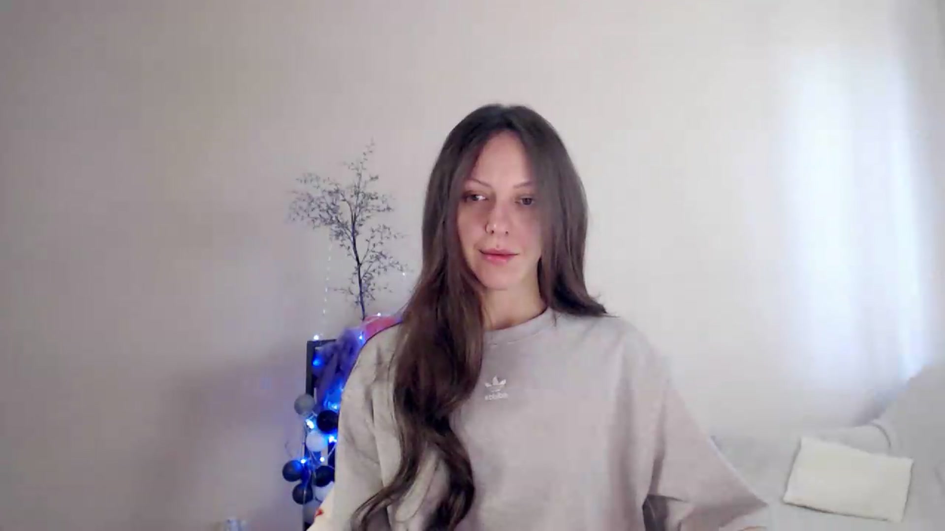 Gallery image thumbnail from BareflySi's myfreecams stream on, 08/31/2026, 09:59 image 9 of 20
