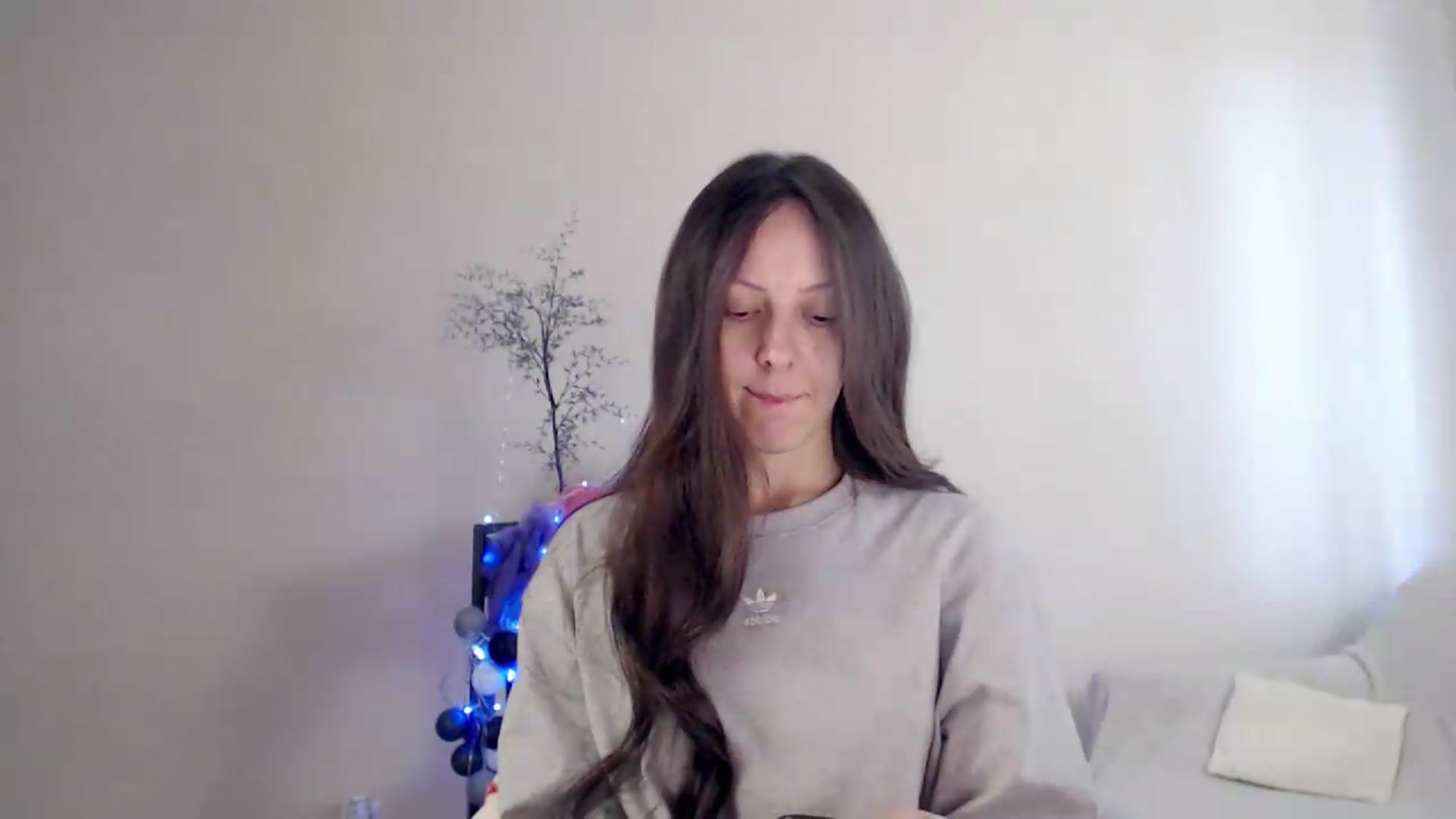 Gallery image thumbnail from BareflySi's myfreecams stream on, 08/31/2026, 09:59 image 11 of 20