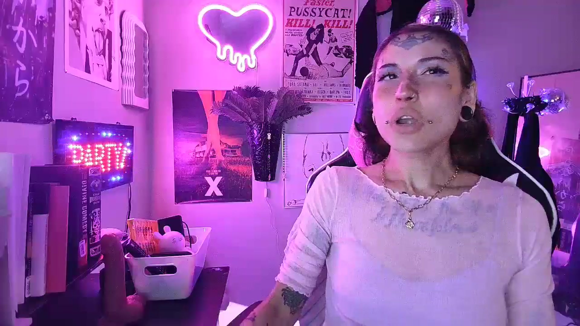 Gallery image thumbnail from BashXbunny's myfreecams stream on, 08/29/2024, 08:39 image 18 of 20