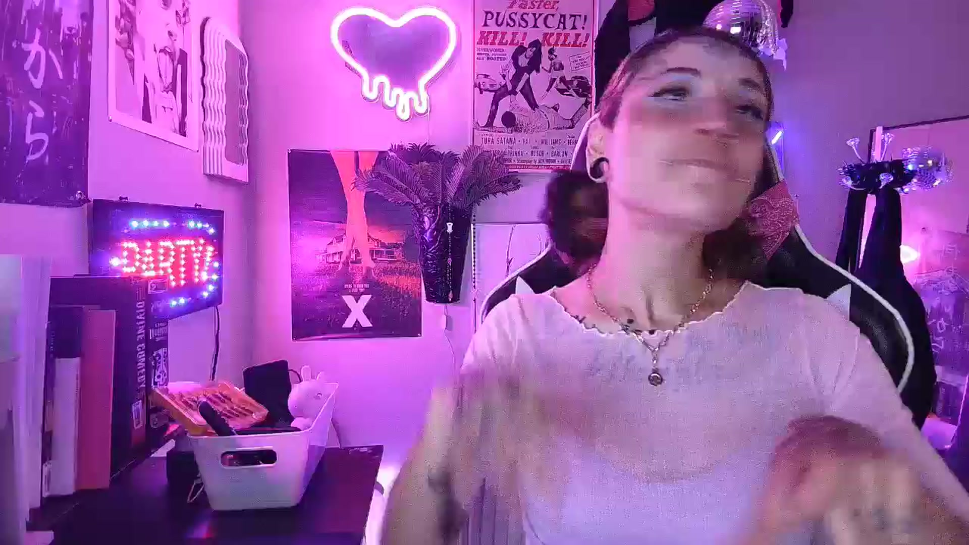 Gallery image thumbnail from BashXbunny's myfreecams stream on, 08/29/2024, 08:39 image 1 of 20