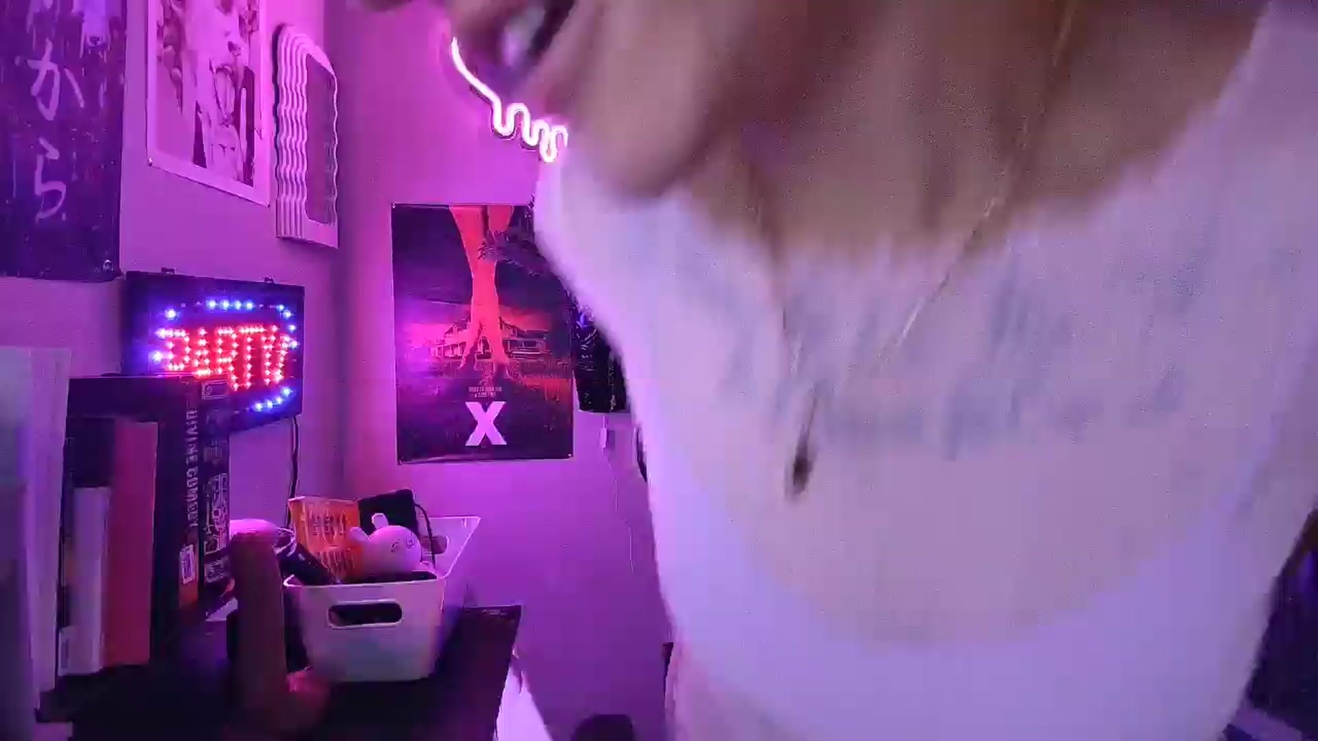 Gallery image thumbnail from BashXbunny's myfreecams stream on, 08/29/2024, 08:39 image 15 of 20