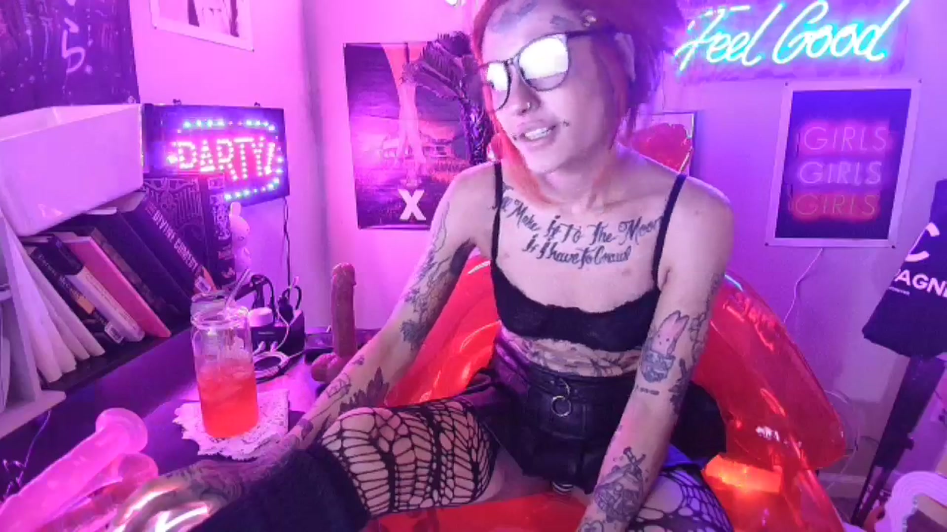 Gallery image thumbnail from BashXbunny's myfreecams stream on, 08/30/2024, 06:58 image 12 of 20