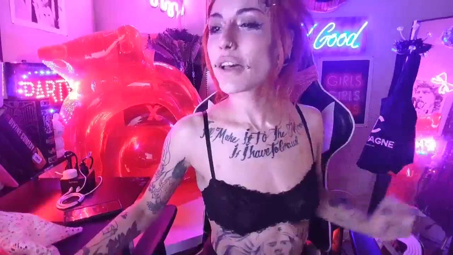 Gallery image thumbnail from BashXbunny's myfreecams stream on, 08/30/2024, 08:20 image 10 of 20