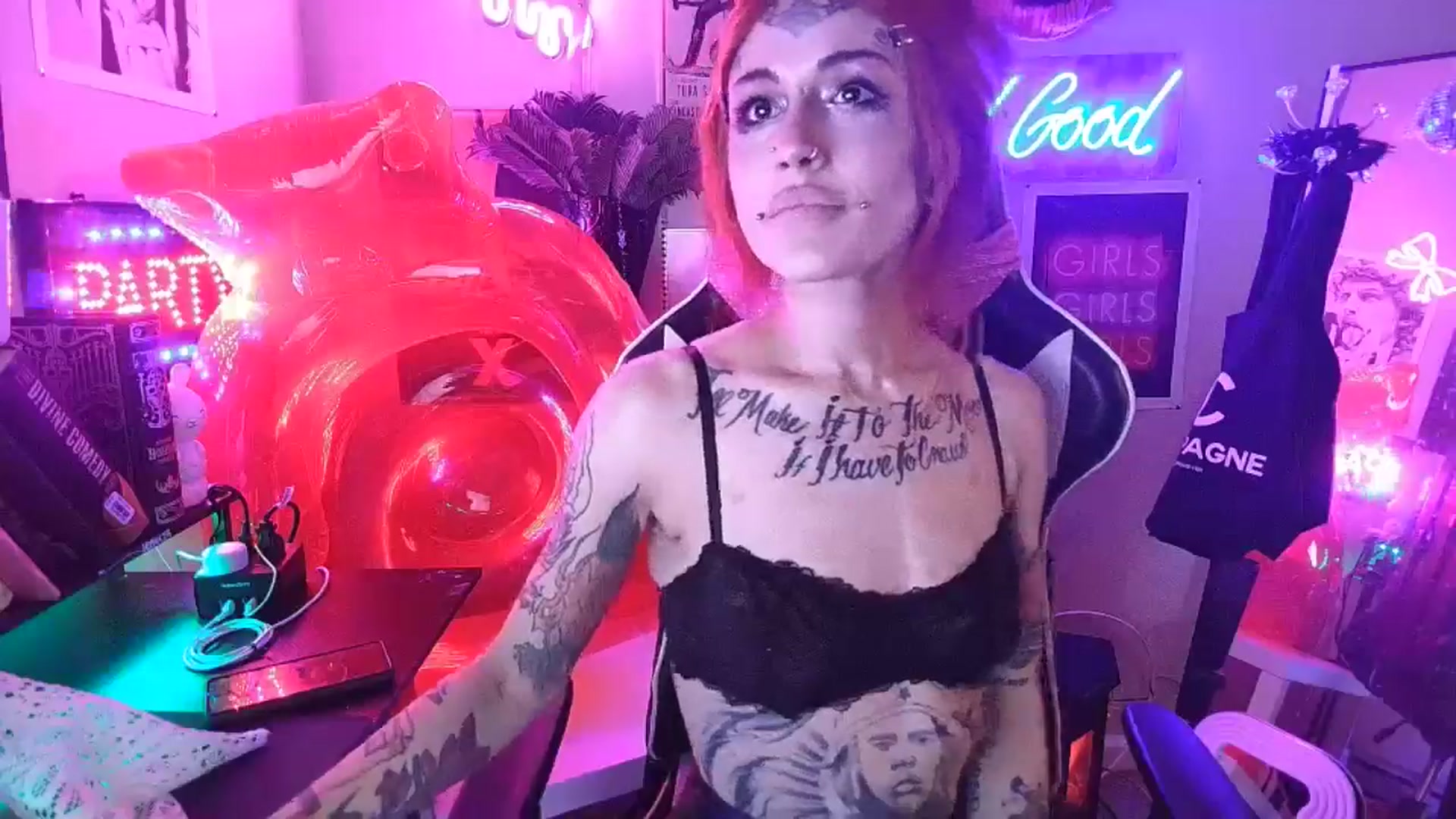 Gallery image thumbnail from BashXbunny's myfreecams stream on, 08/30/2024, 08:20 image 18 of 20