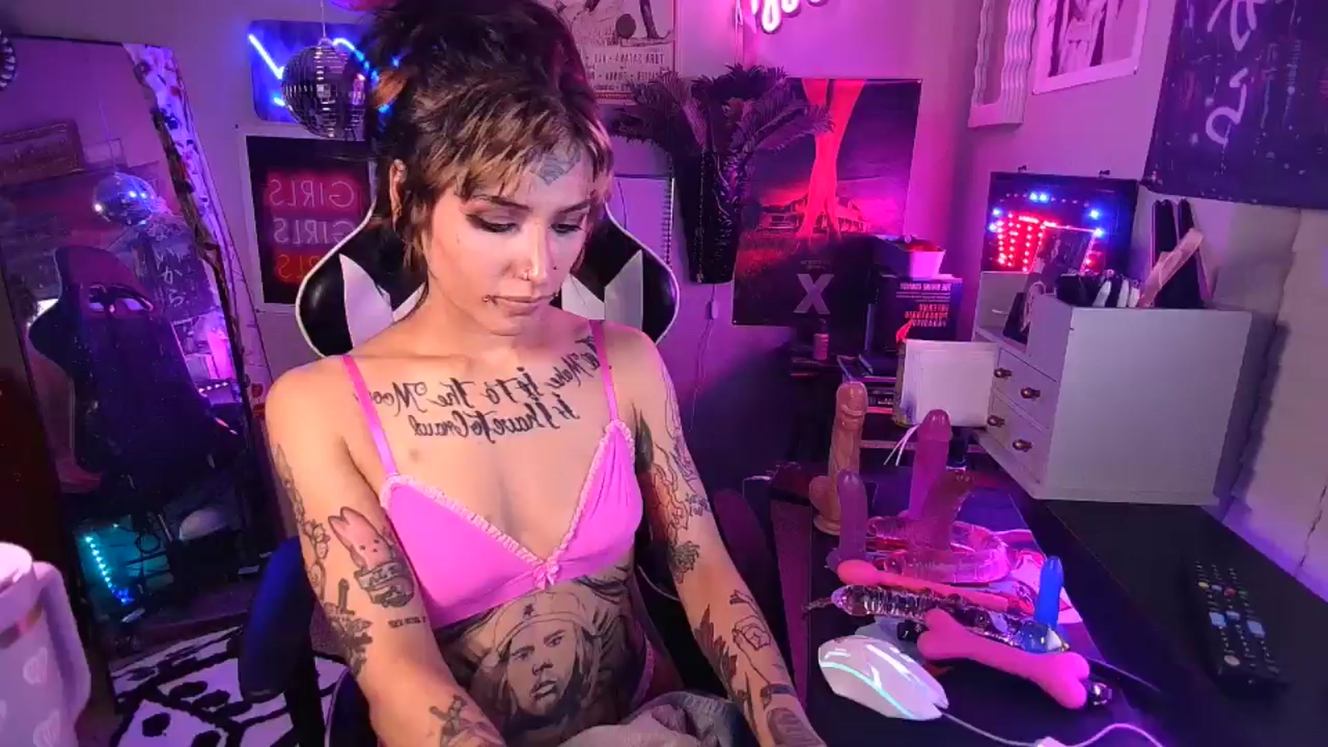 Gallery image thumbnail from BashXbunny's myfreecams stream on, 09/03/2024, 09:27 image 10 of 20