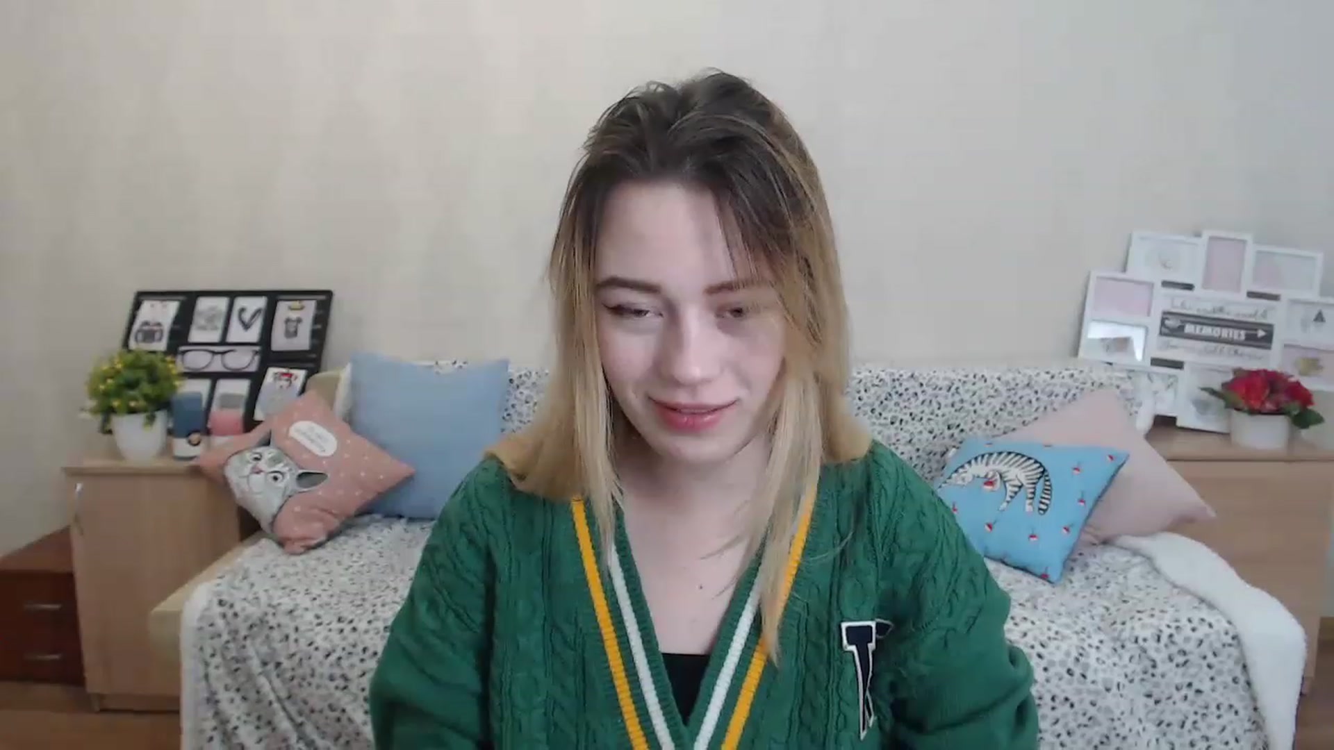 Gallery image thumbnail from Bayraktarka's myfreecams stream on, 12/01/2022, 14:26 image 7 of 20