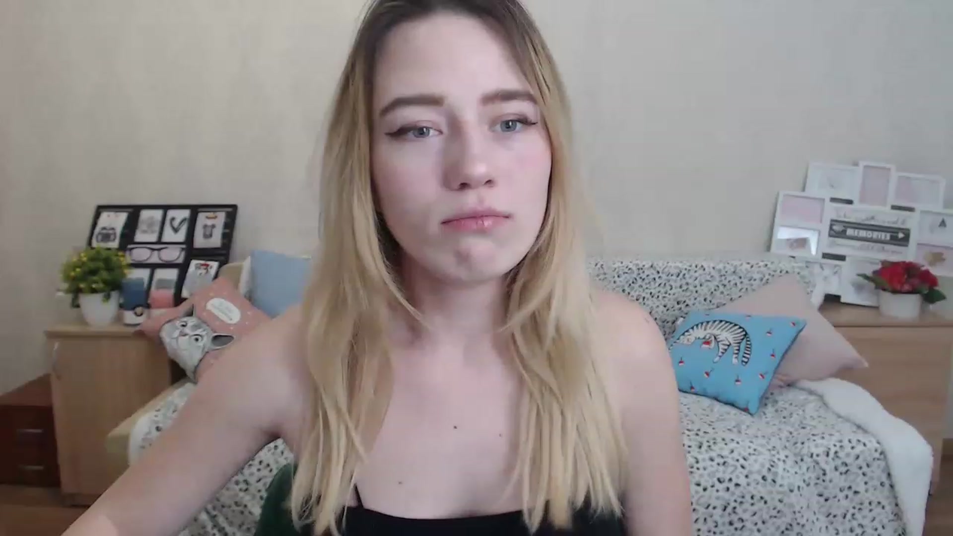 Gallery image thumbnail from Bayraktarka's myfreecams stream on, 12/01/2022, 14:26 image 20 of 20