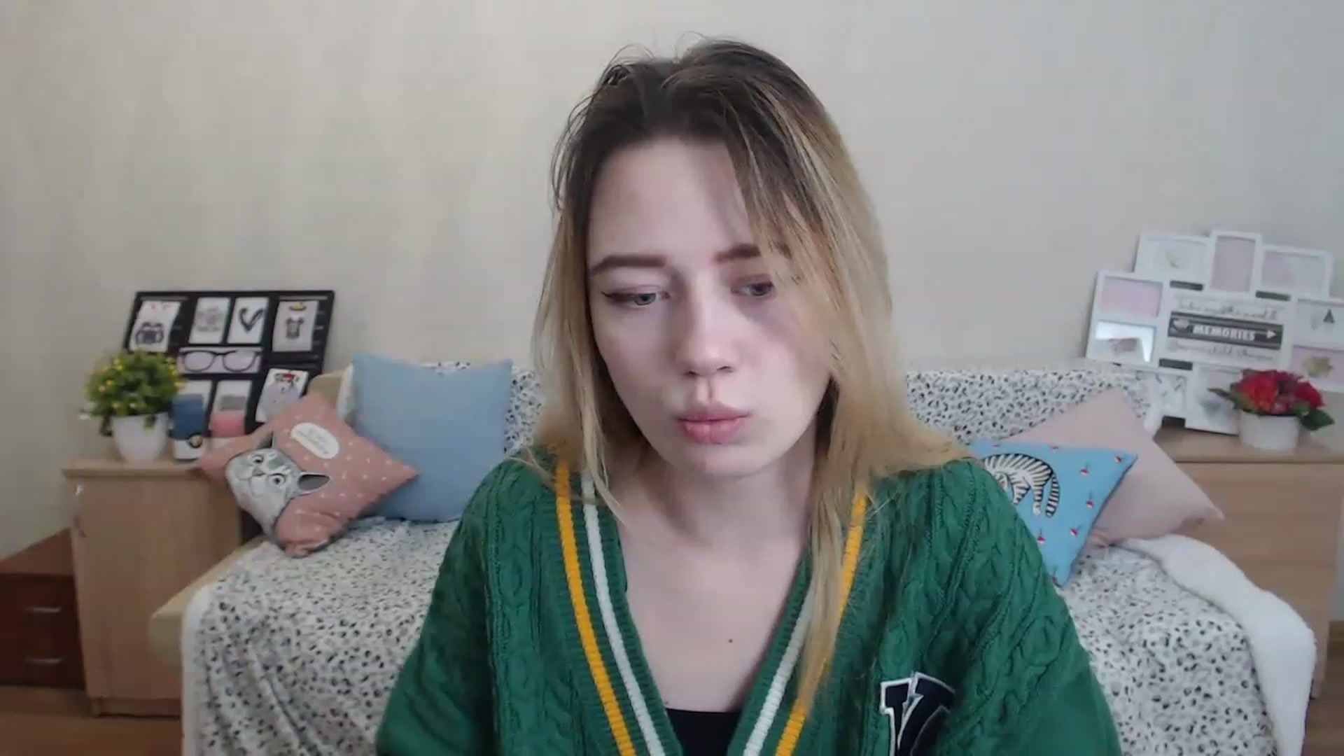 Gallery image thumbnail from Bayraktarka's myfreecams stream on, 12/01/2022, 14:26 image 8 of 20