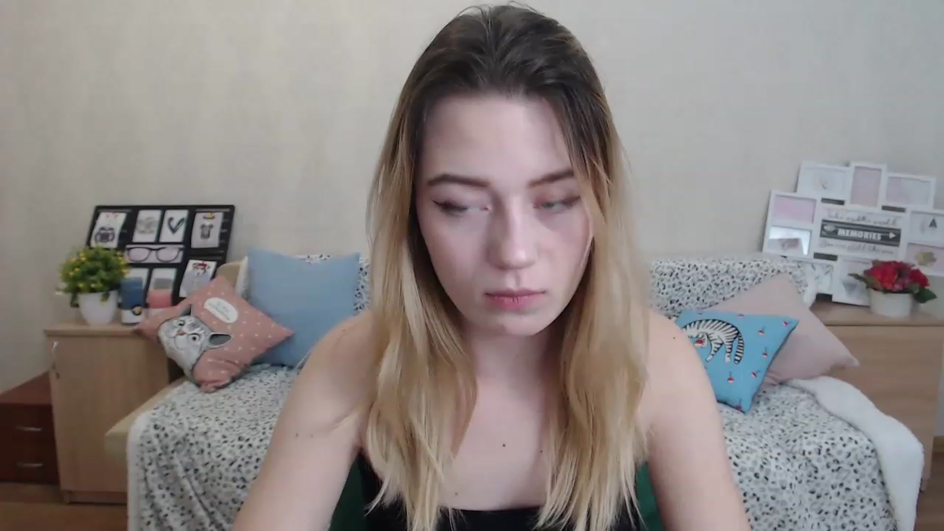 Gallery image thumbnail from Bayraktarka's myfreecams stream on, 12/01/2022, 14:26 image 9 of 20